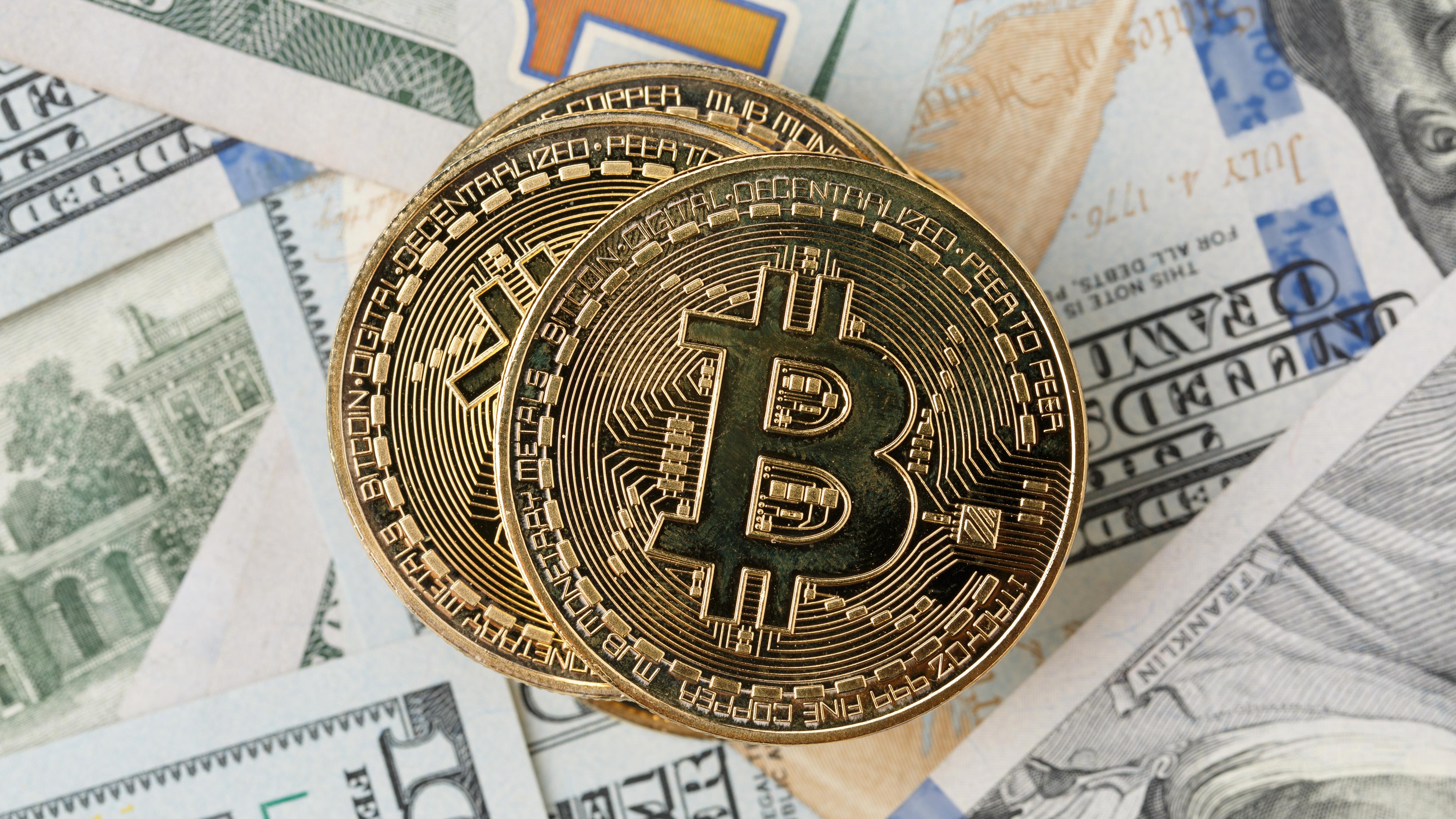 Gir bort 800 millioner kroner i Bitcoin