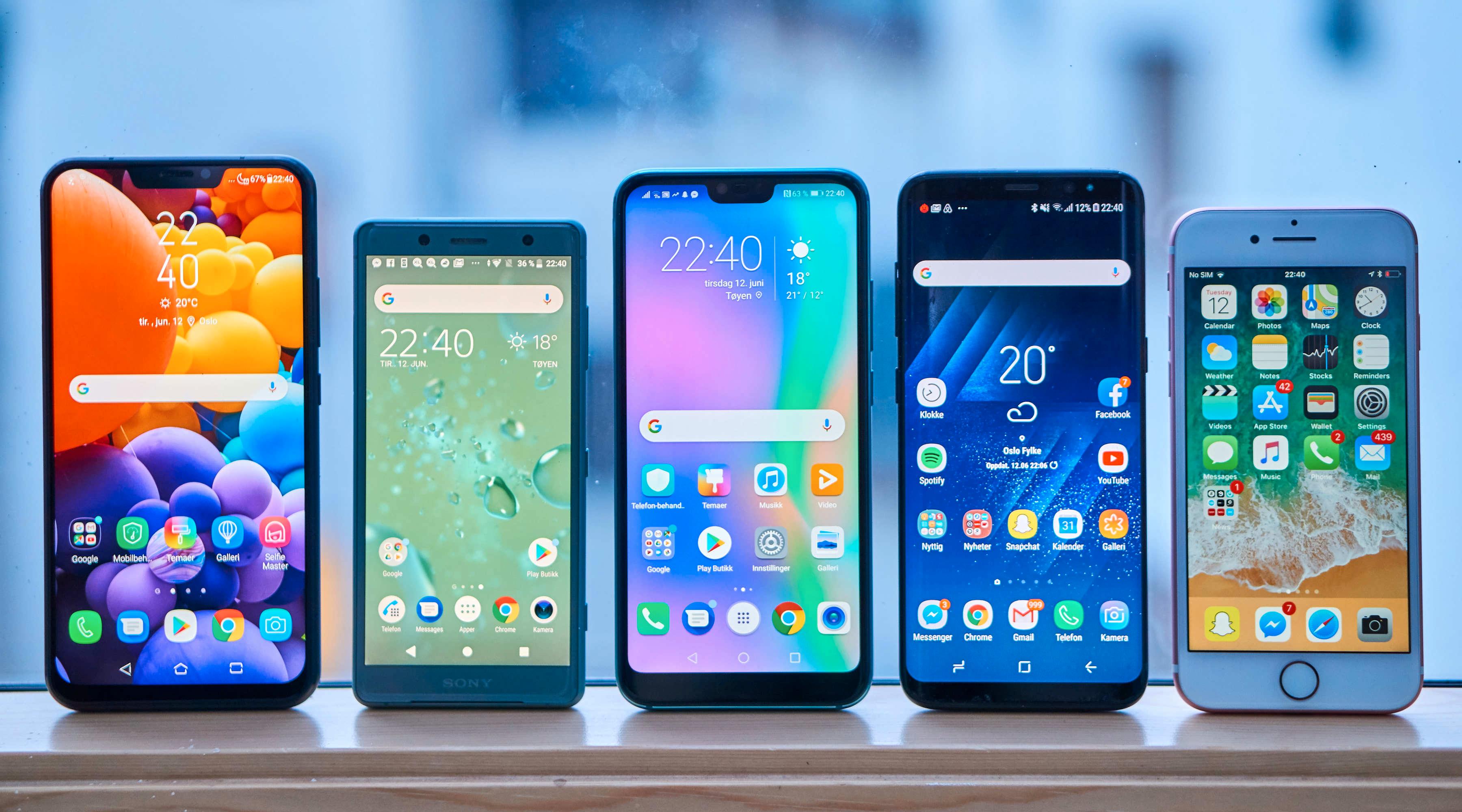 Honor 10 (midten) er en kompakt telefon. Fra venstre: Zenfone 5, Xperia XZ2 Compact, Honor 10, Galaxy S8 og iPhone 7.