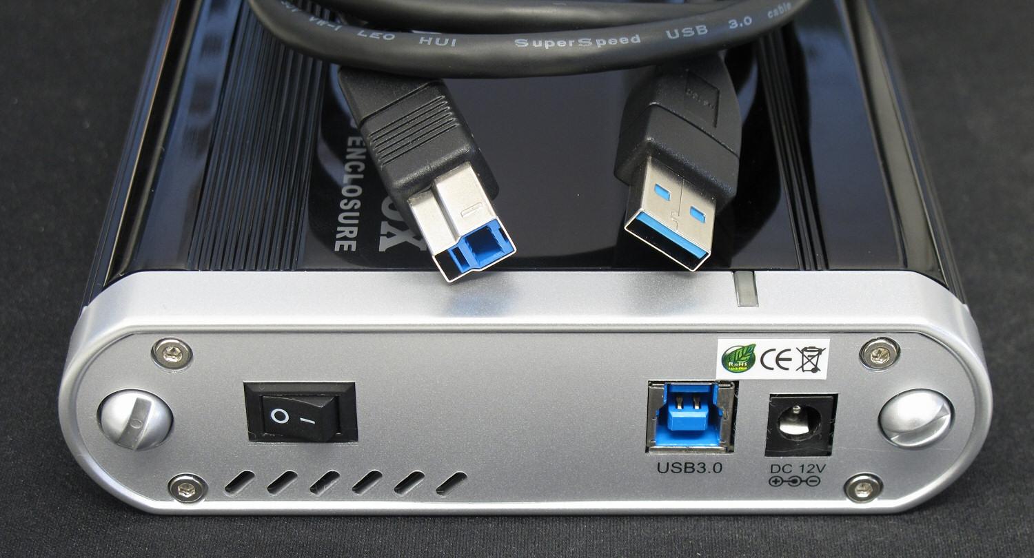 USB 3.0 har blå kontakter og sin egen kabel, men er samtidig bakoverkompatibel med eldre USB-versjoner.