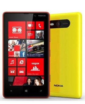 Nokia Lumia 820.Foto: Produsent