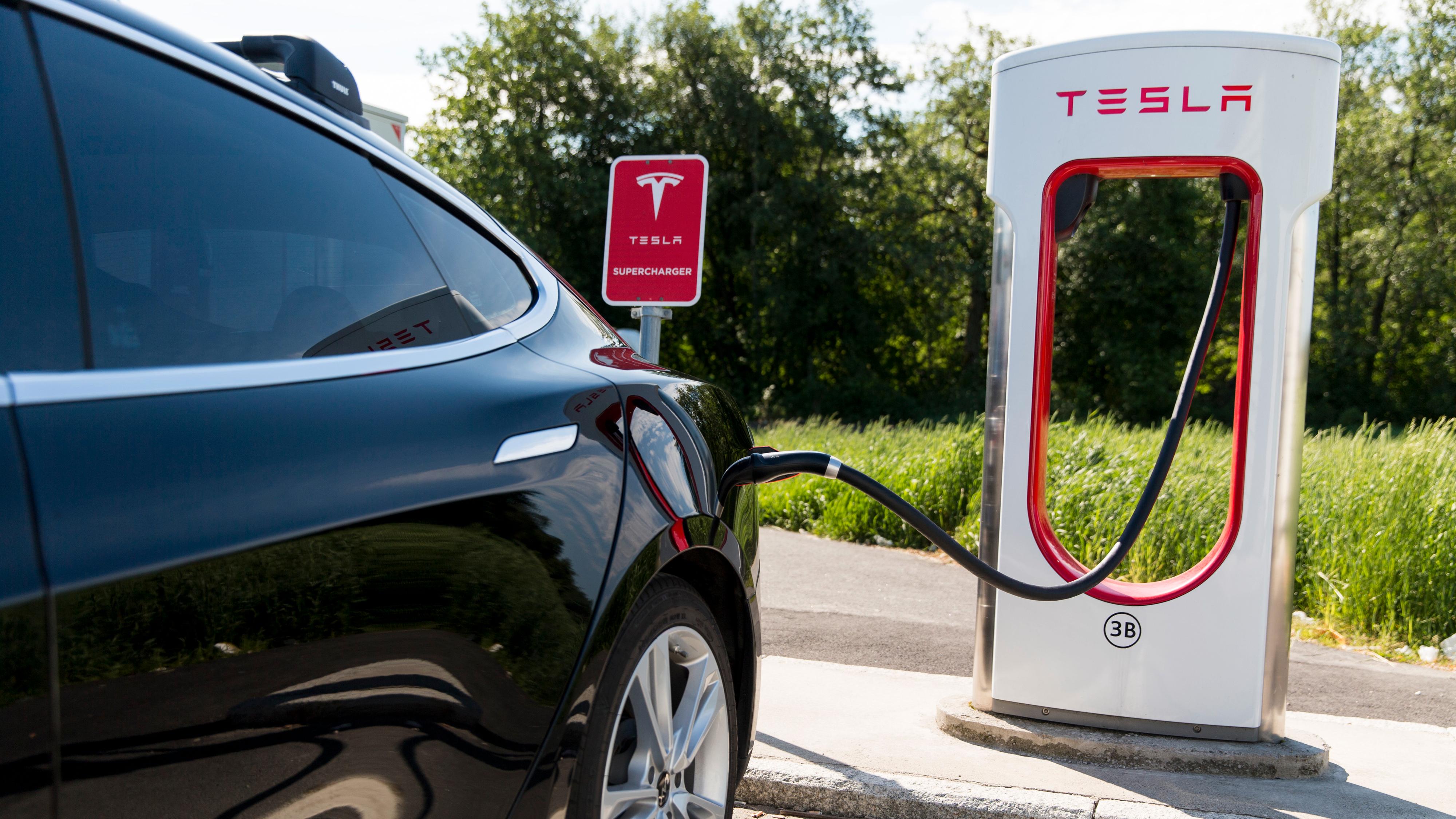 Teslas nye Superchargere dobler ladefarten