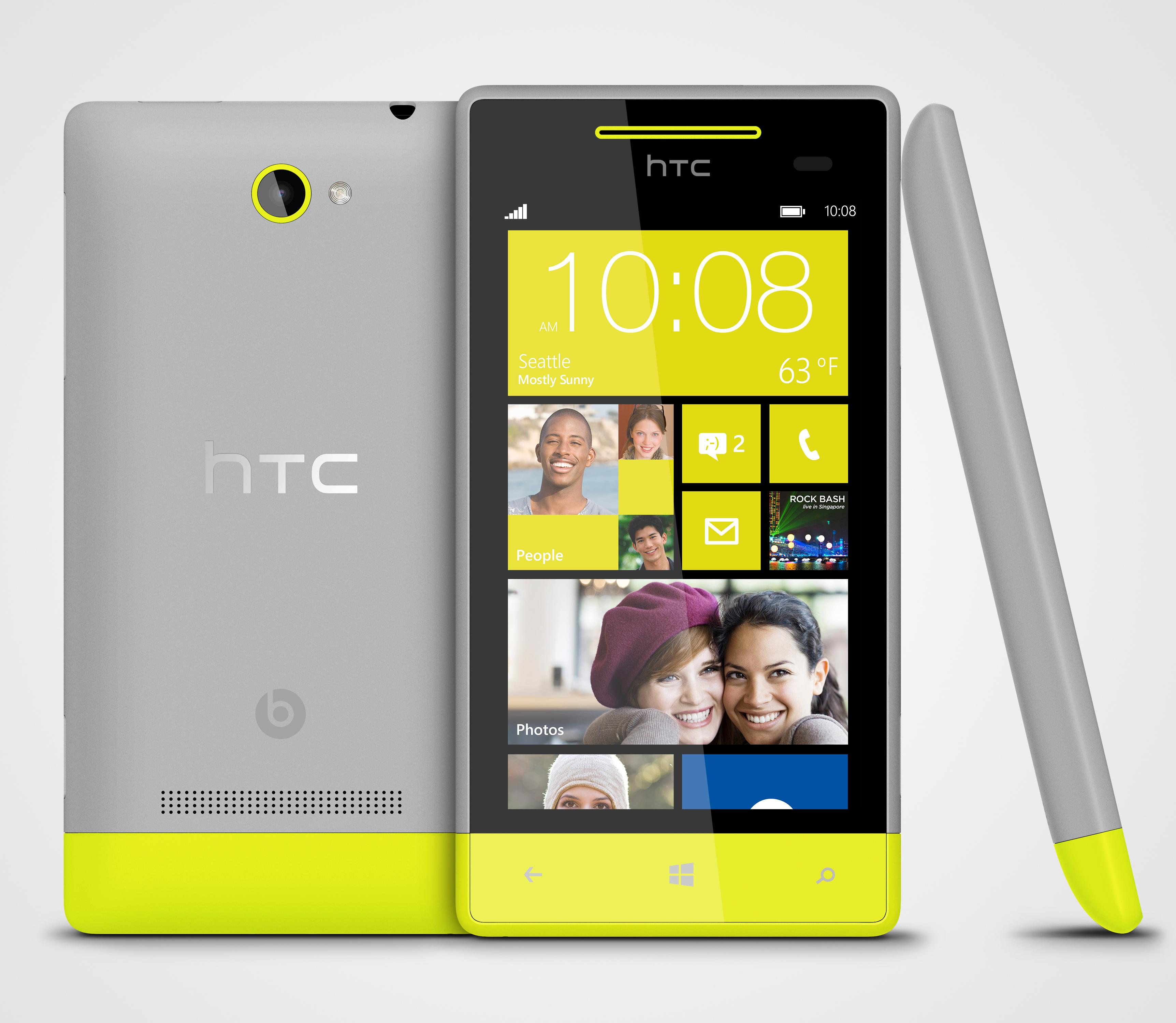 Her ser du HTC 8S fra alle kanter. Telefonen er delt nederst, og noen av modellene har to farger på dekselet..