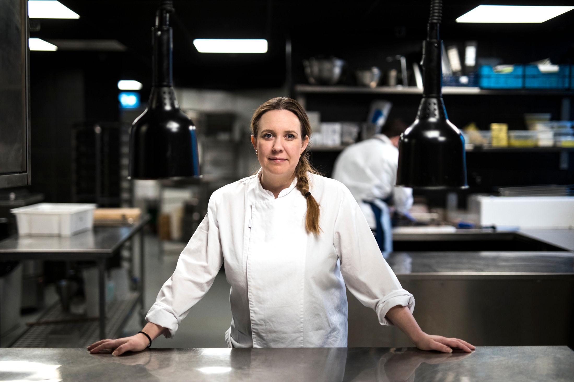 POSITIV: Kari Innerå driver i dag restaurant BA53 i Oslo. Hun har tidligere vært med i en rekke konkurranser. Foto: Thomas Andreassen/VG