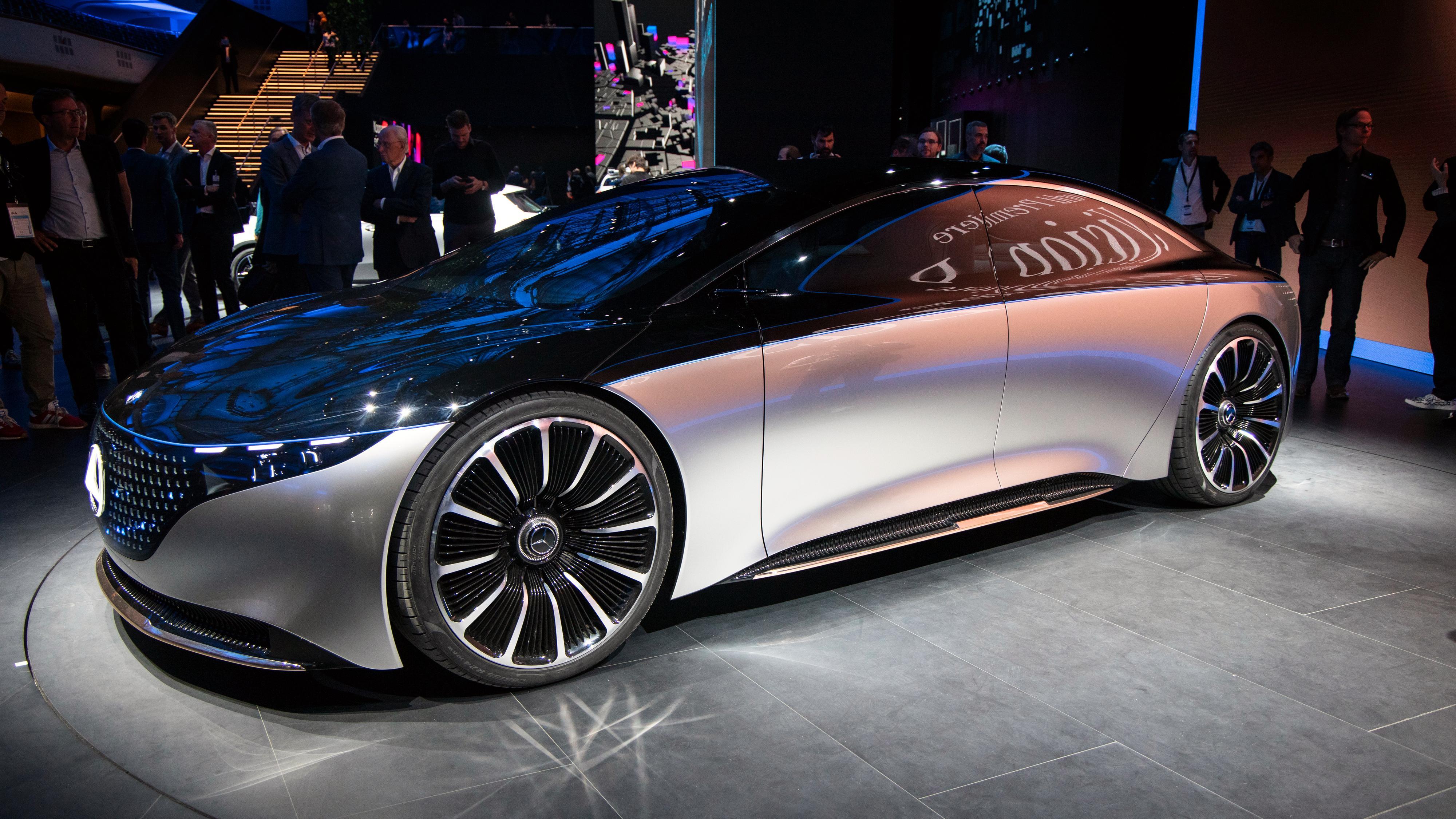 Konseptversjon av den kommende helelektriske Mercedes-Benz EQS.