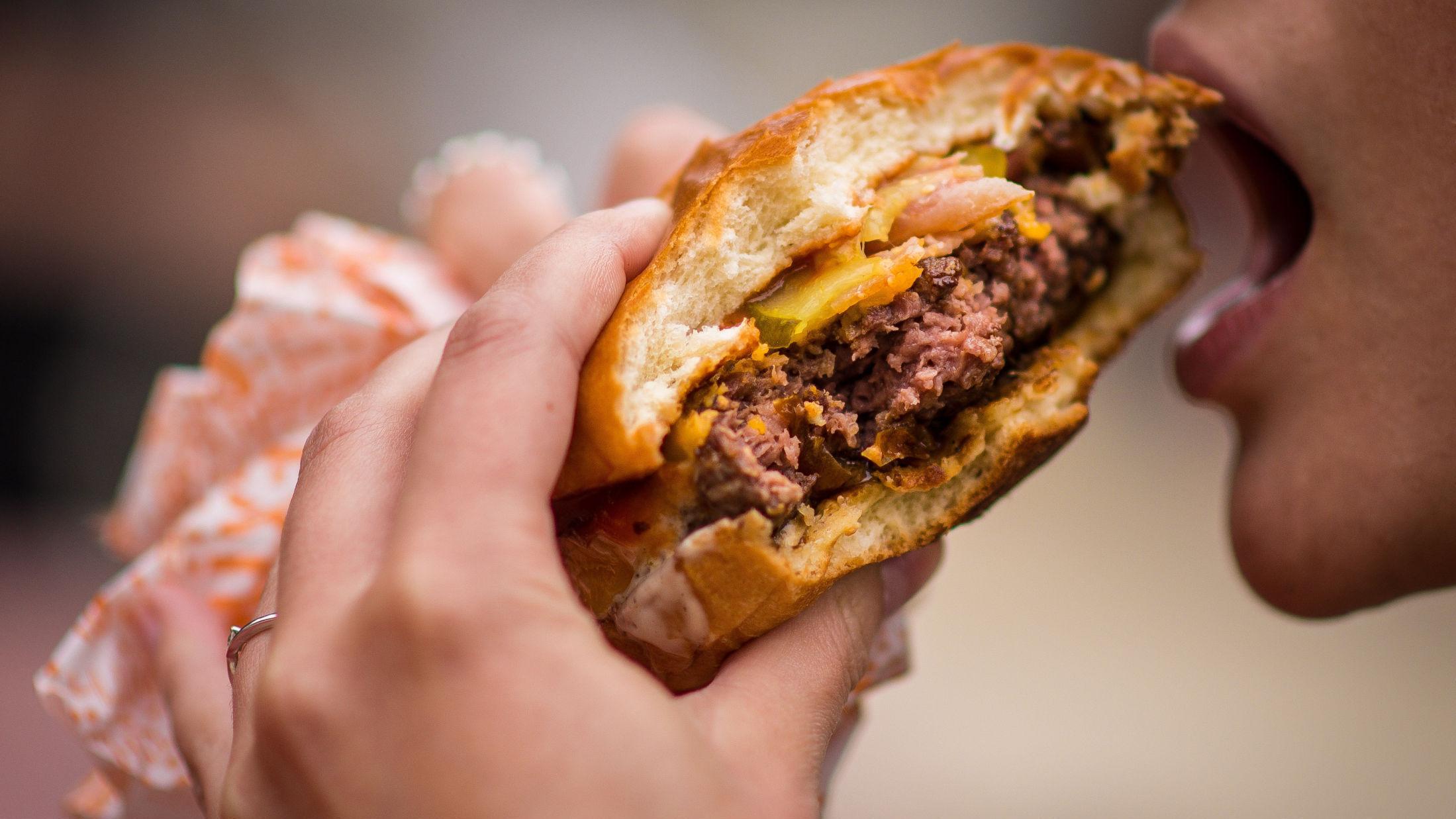 SULTEN?: Det finnes mange forskjellige Michelin-restauranter, blant annet flere som serverer burger, ifølge Business Insider. Foto: Shutterstock