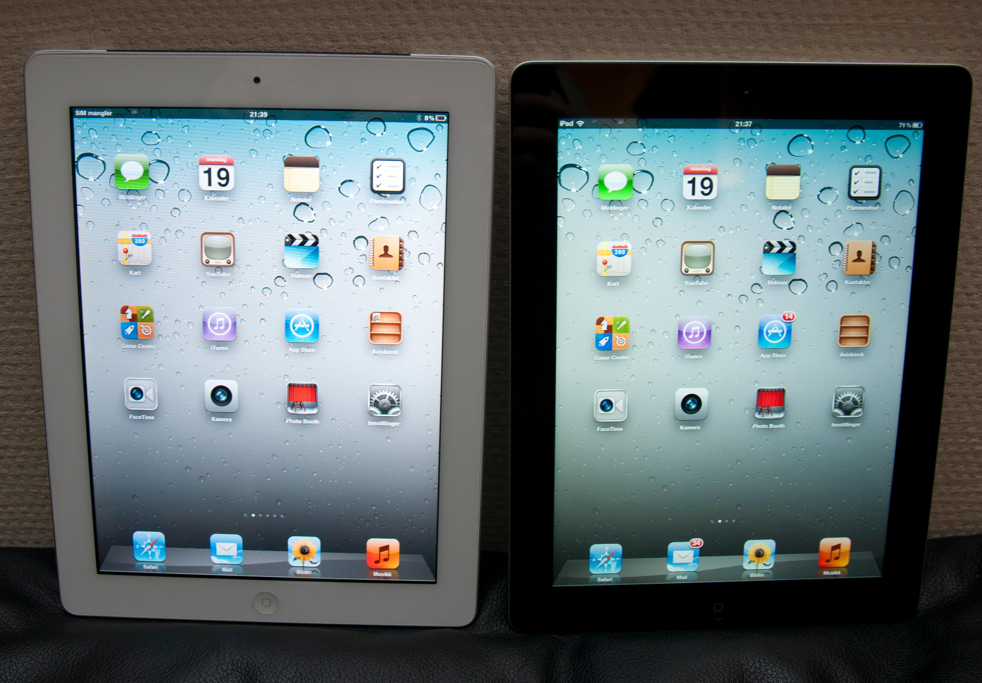 Ny og gammel iPad ved siden av hverandre. iPad 2 til venstre og iPad (3) til høyre.