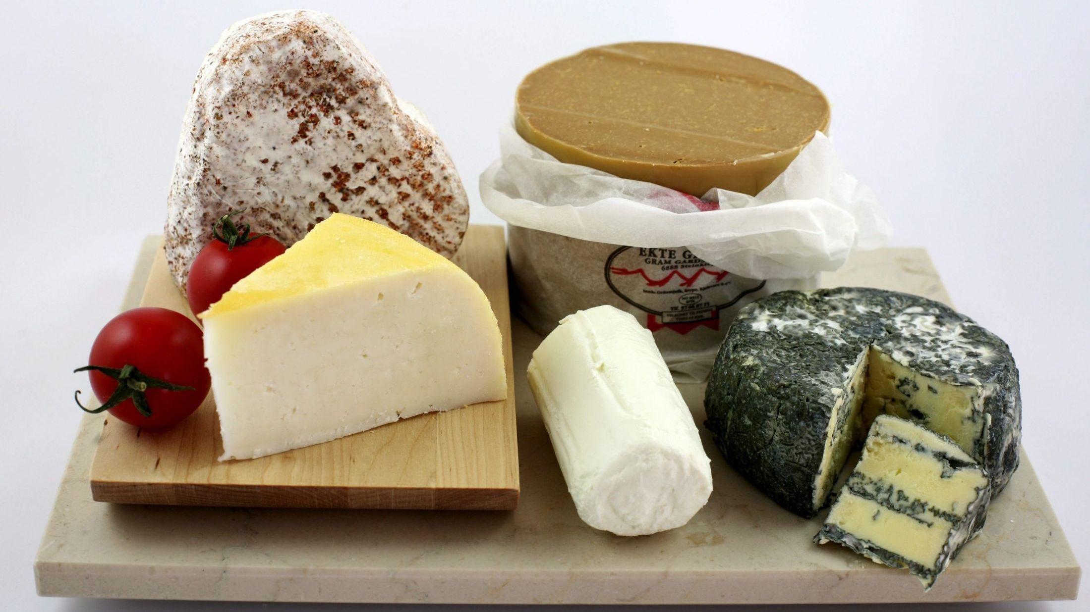 OST TIL FOLKET: Norge er i ferd med å bli en ostenasjon; ost er trendy og norsk ost er mer populær enn noensinne. Foto: Hanne Buxrud