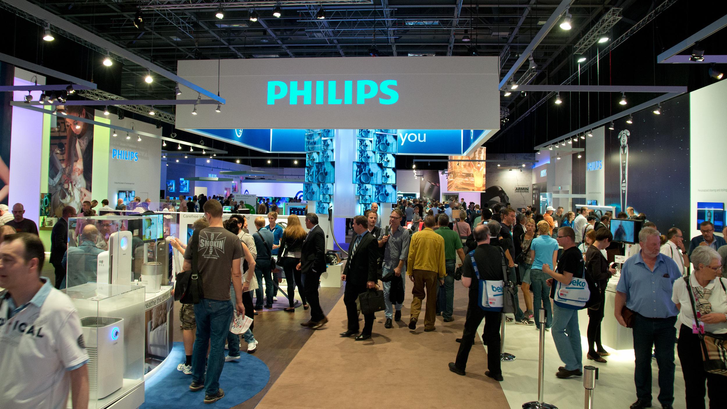 Philips viser frem alt fra TV-er til barbermaskiner. .Foto: Rolf B. Wegner, Hardware.no