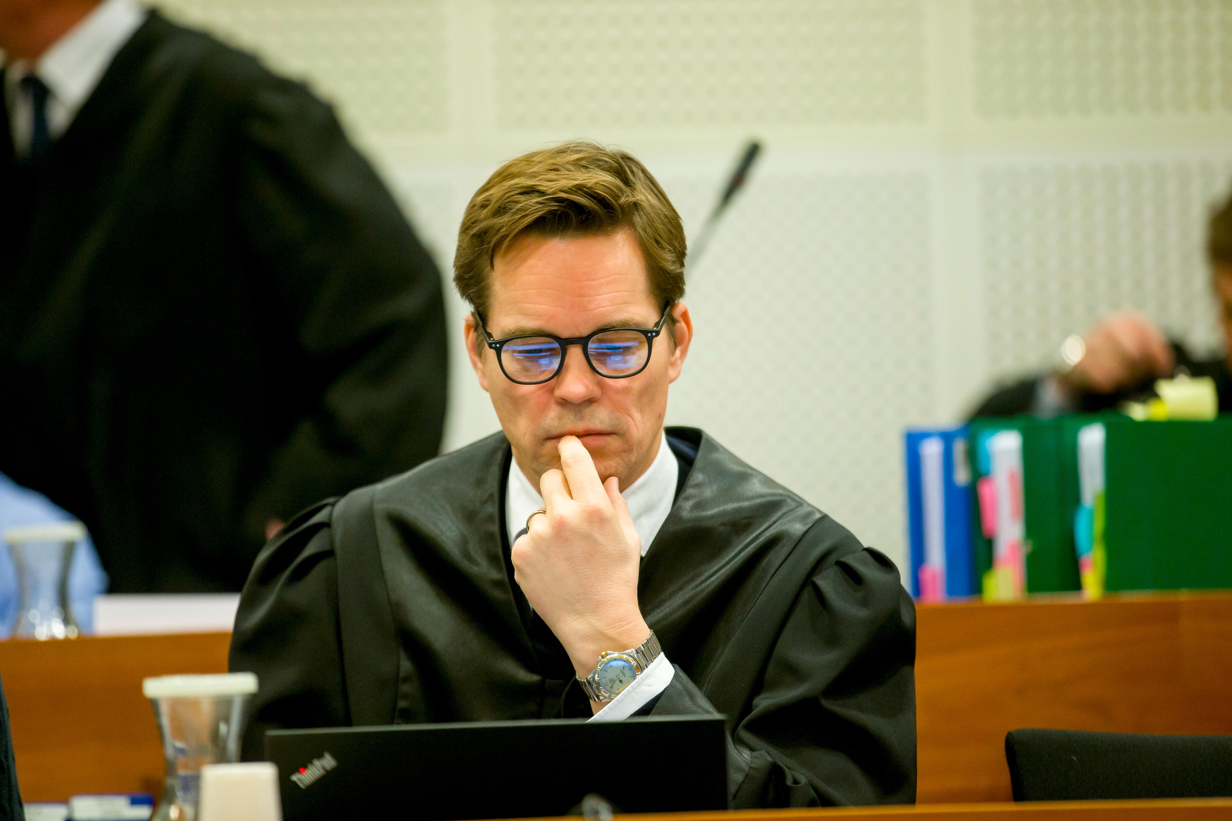 Marius Oscar Dietrichson er leder for Forsvarergruppen i Advokatforeningen. Han stiller seg kritisk til den nye lovendringen.