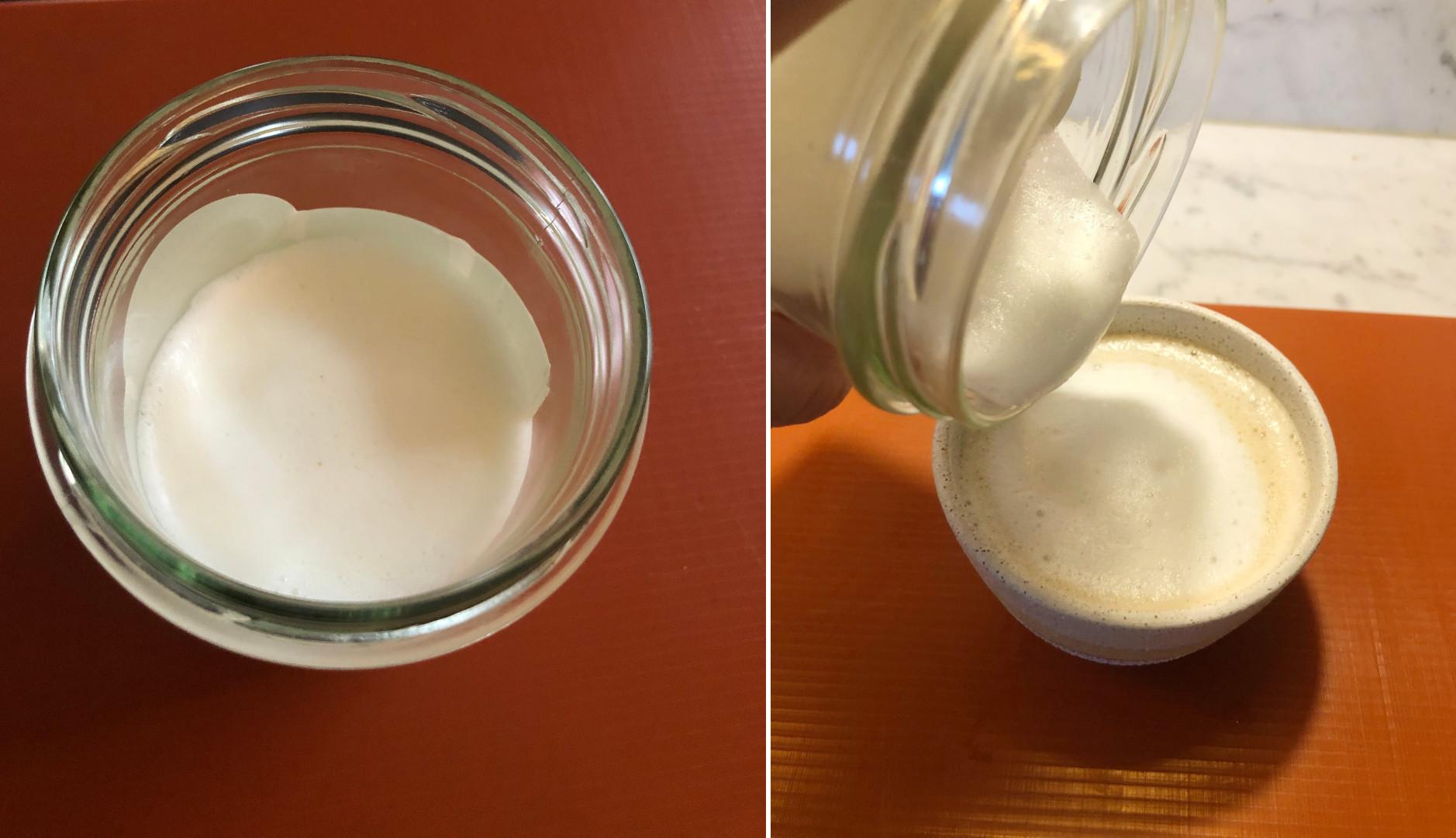 RIST LØS: Etter ha ristet syltetøyglasset med melk i 20 til 30 sekunder, og deretter varmet melken i mikroen, får du luftig hjemmesteamet melk.