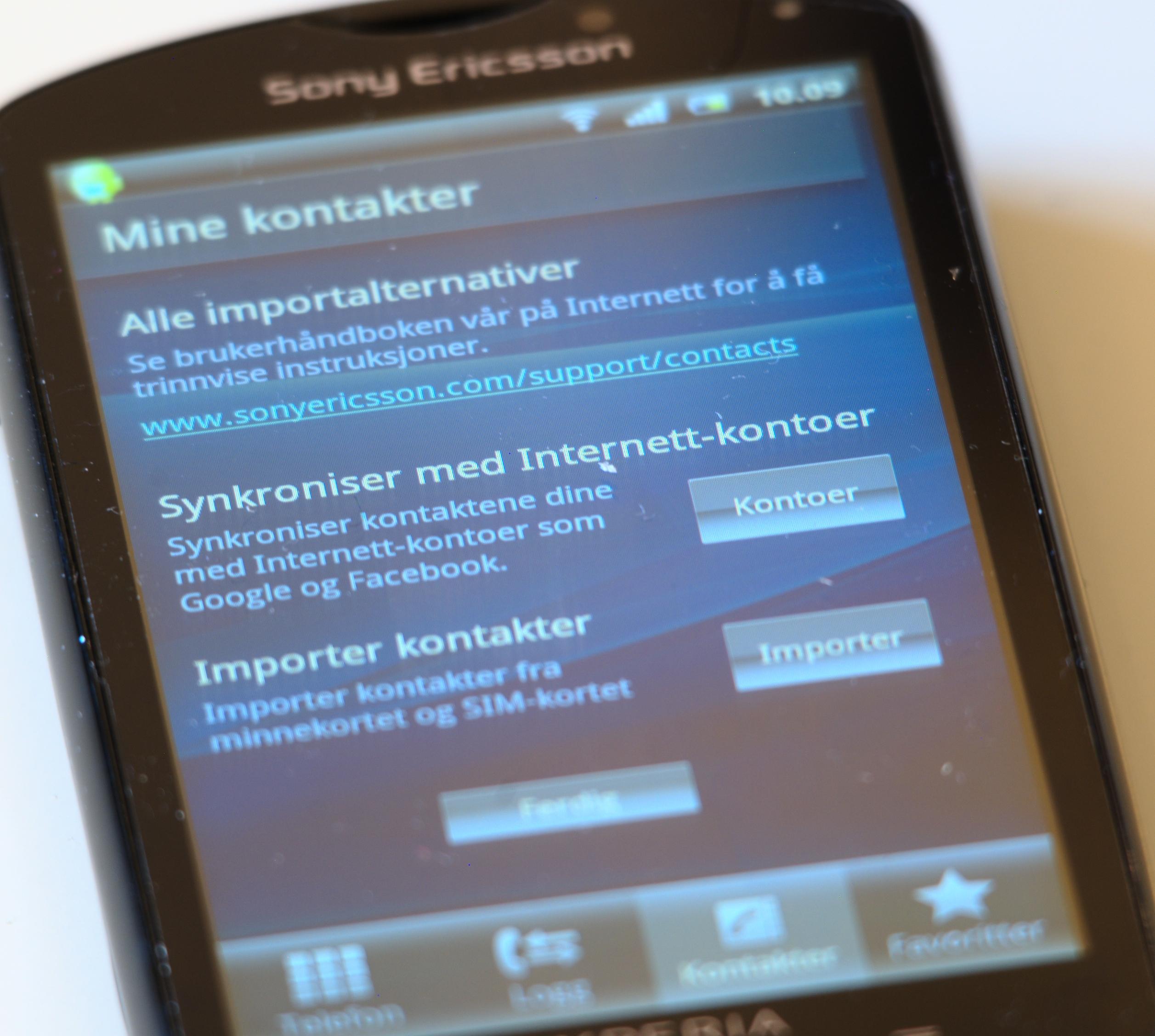 Kontaktlisten kan synkroniseres i alle retninger. (Foto: Einar Eriksen)