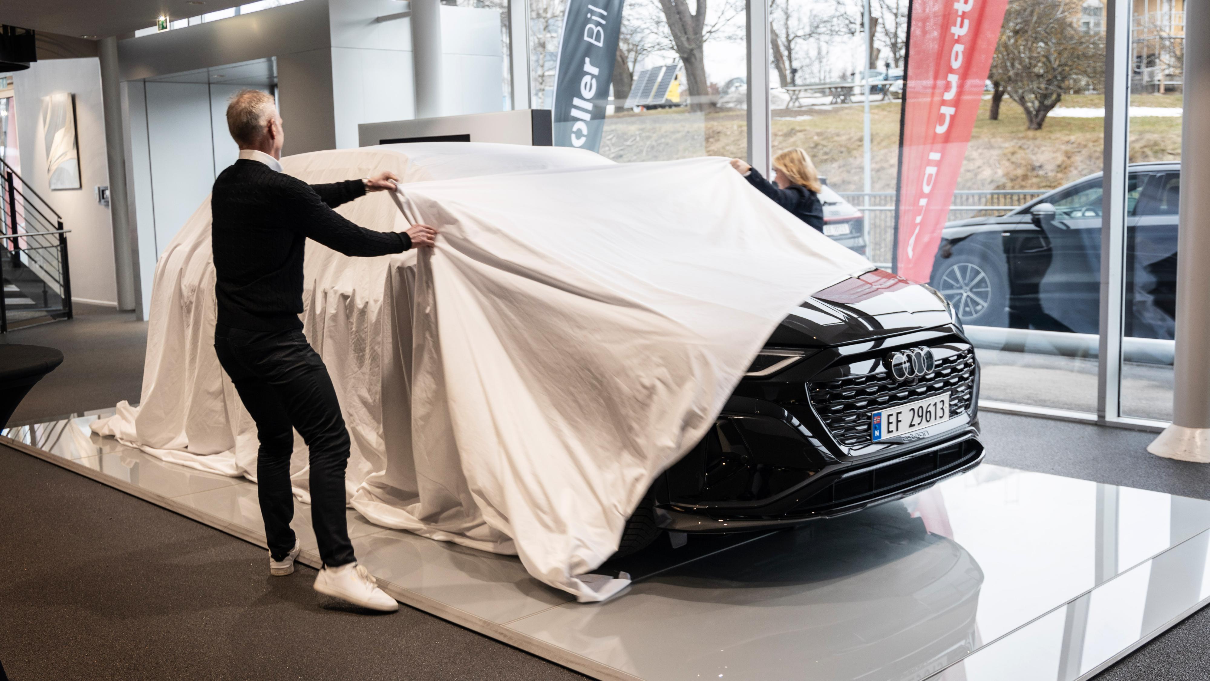 Audi Norge dro onsdag duken av den første Q8 e-tron-modellen på norsk jord. 