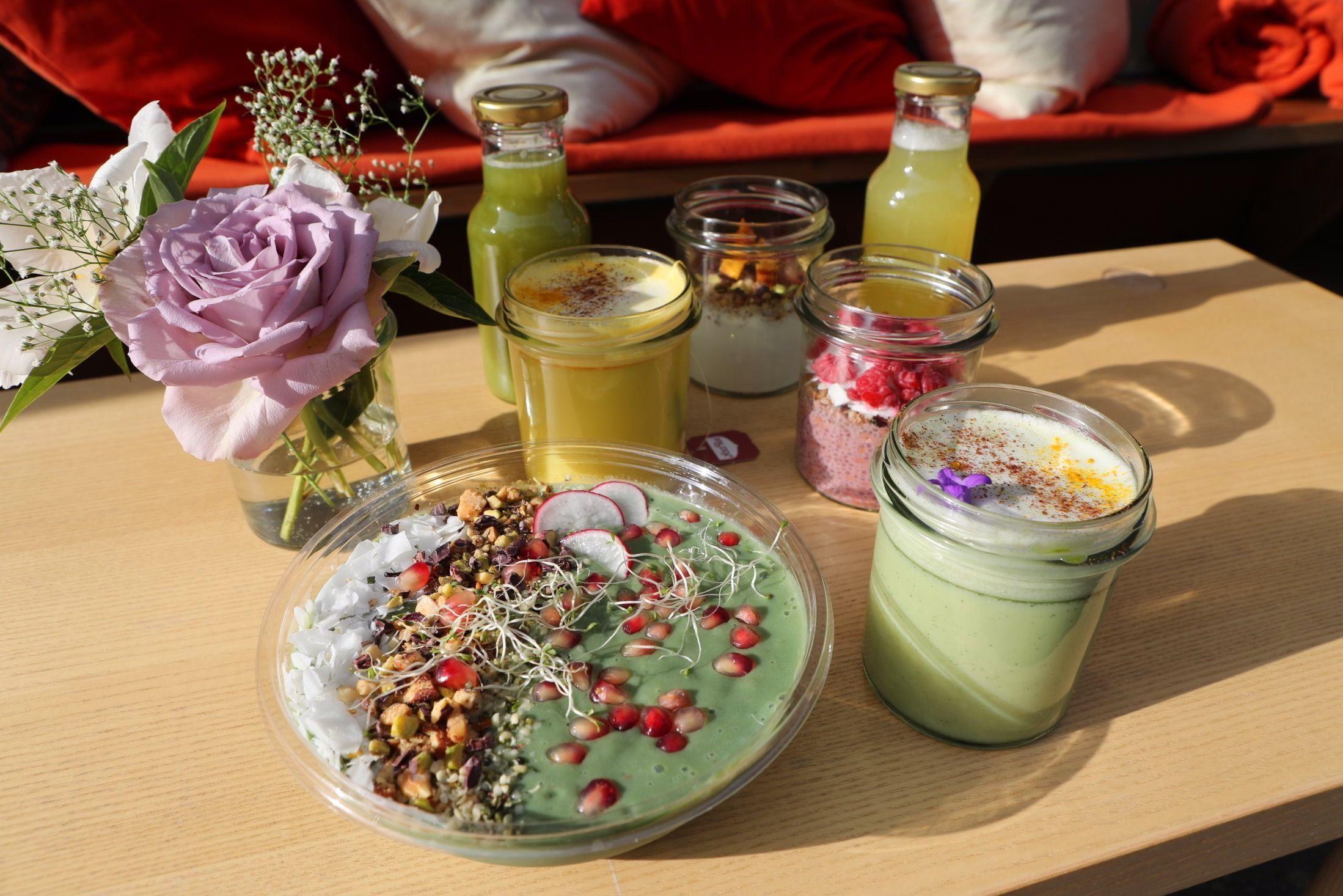 GRØNT: Smoothies, juicer og matcha. Det er grønne toner i maten. Foto: Sigrid Schei Lorentzen / VG.