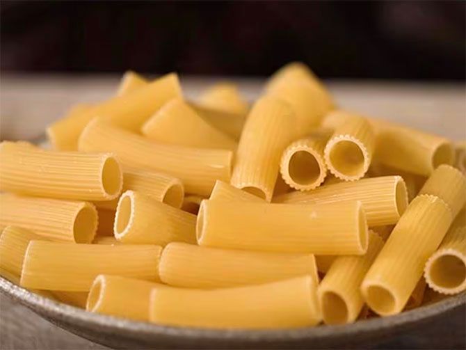 I klippet visar Mattias Larsson sitt bästa sätt att koka pasta så den blir helt perfekt, varje gång.