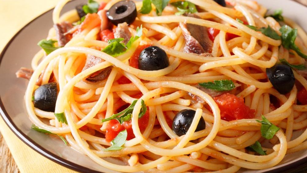 Pasta puttanesca – klassisk pasta på italienska