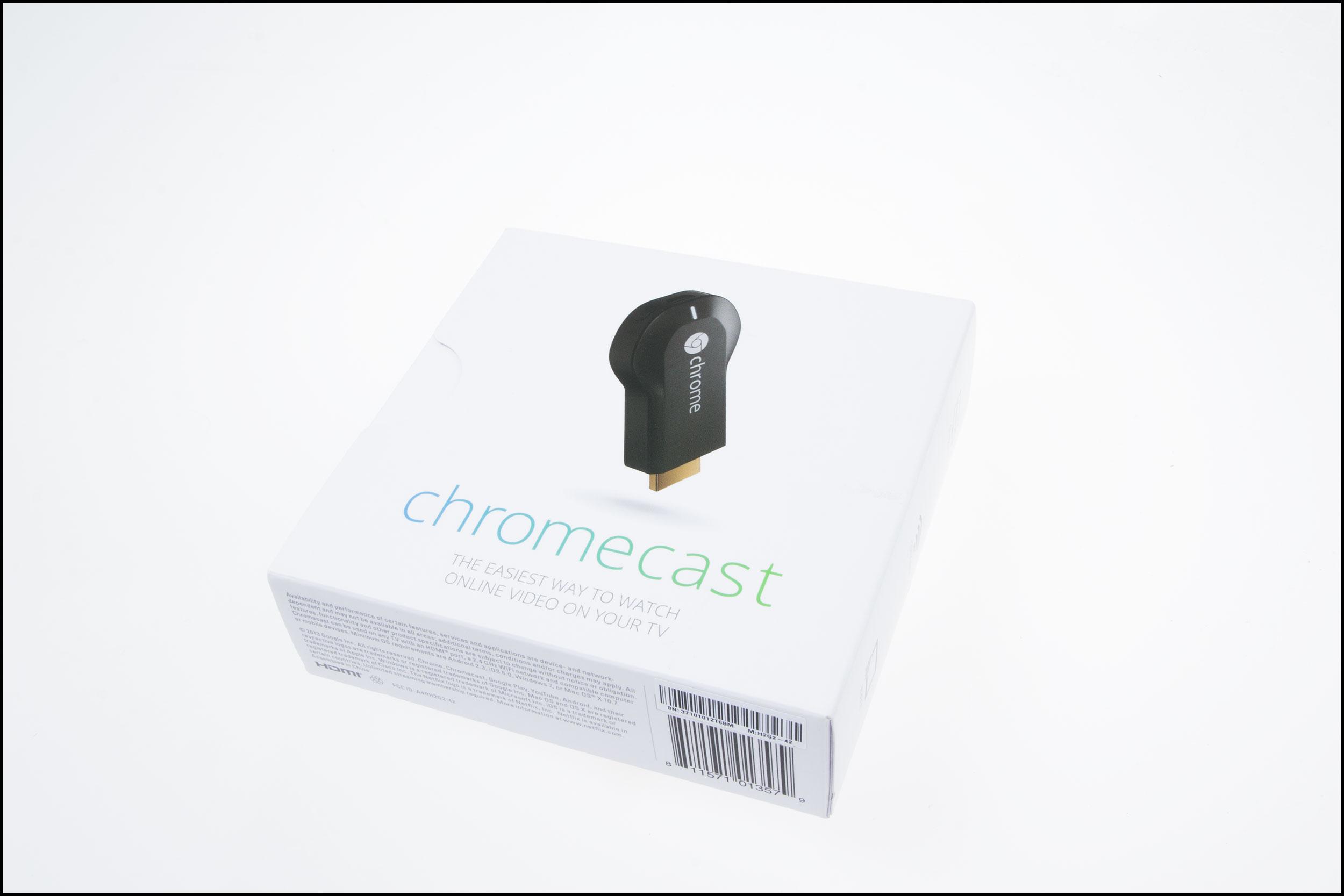 Chromecast leveres i en enkel eske på størrelse med en diskett. Foto: Jørgen Elton Nilsen, Hardware.no