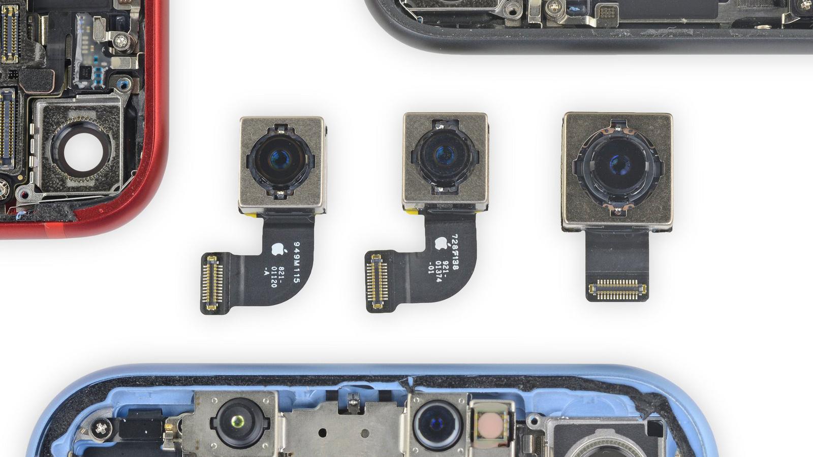 Kamerasensoren i iPhone SE virker å være den samme som i iPhone 8. iPhone XR-sensoren (til høyre) var betydelig større.