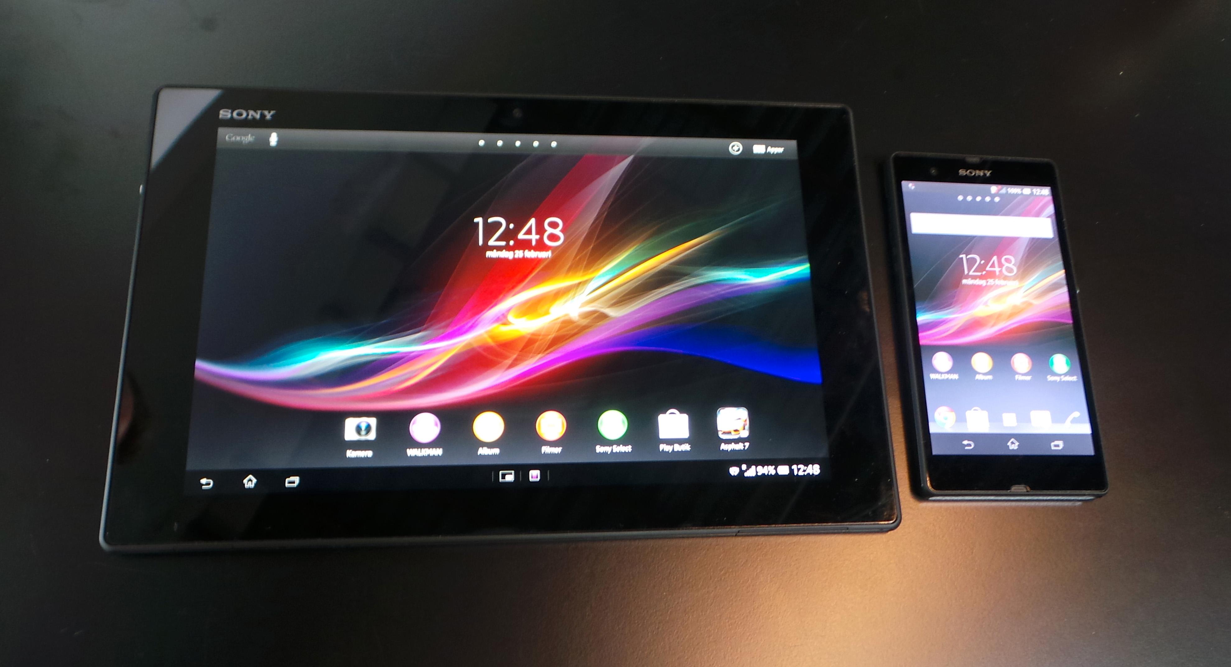 Her er Xperia tablet Z avbildet sammen med "lillebroren" Xperia Z..Foto: Espen Irwing Swang
