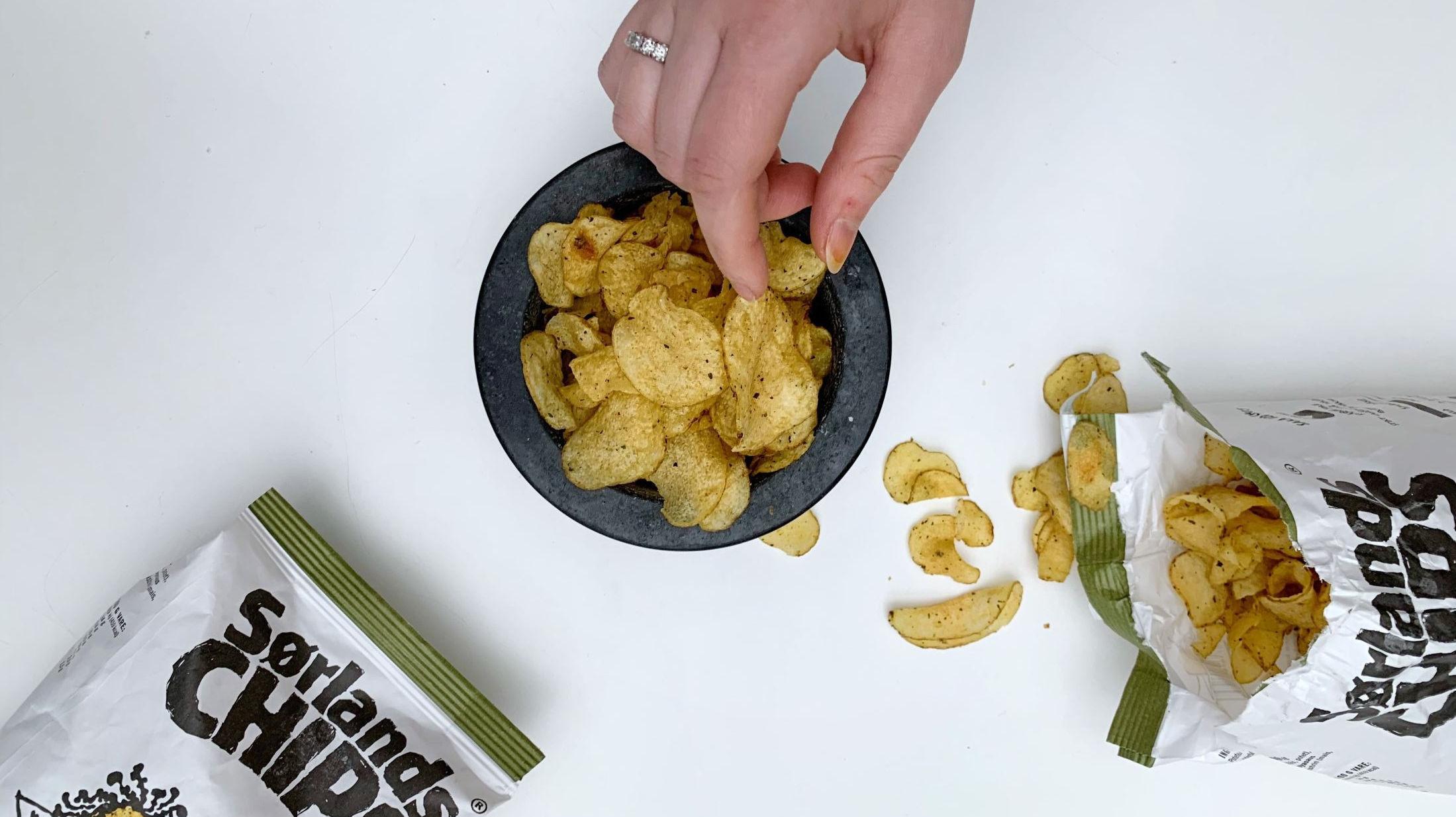 TANG DEN NYE PAPRIKAEN?: Tang har en umami-smak som kan passe godt på chips, ifølge kokk Christer Rødseth. Foto: Tjodunn Dyrnes