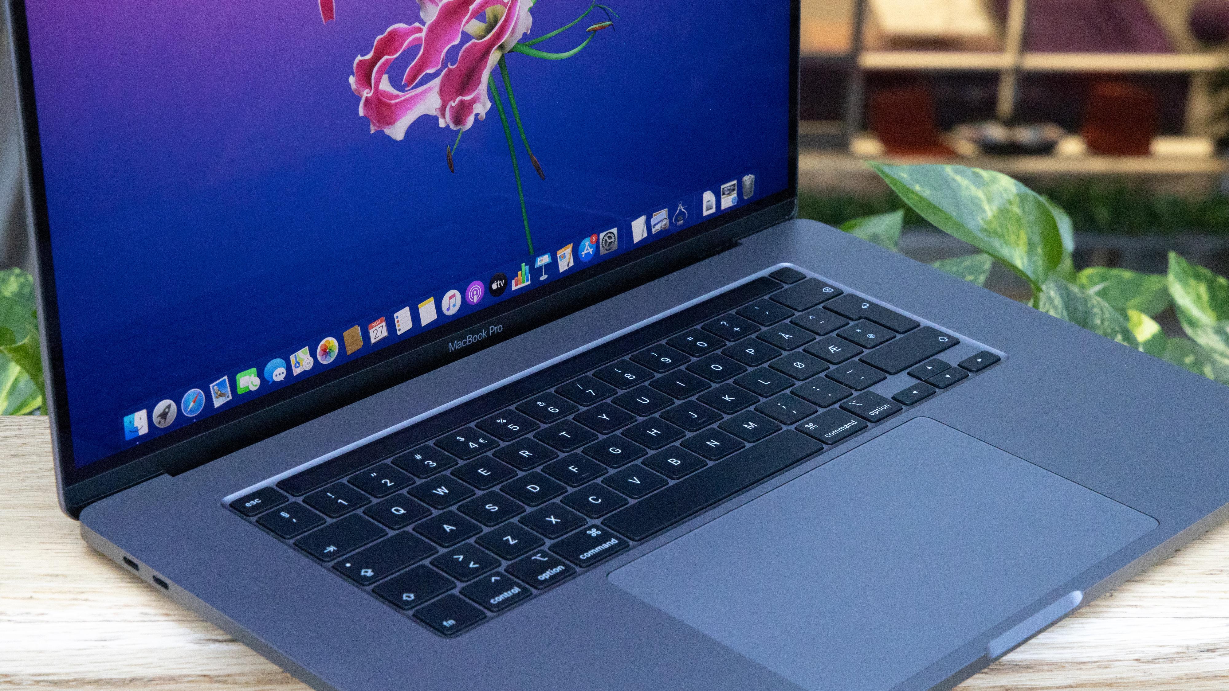 Etter lanseringen av denne 16-tommeren ligger MacBook Pro igjen på topp på interaksjon. 