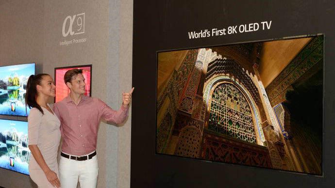 LG avslører verdens første 8K-OLED-TV