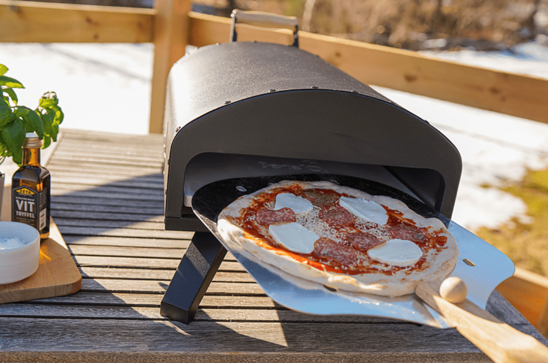 Gör drömpizzor hemma med egen pizzaugn – 11 köptips