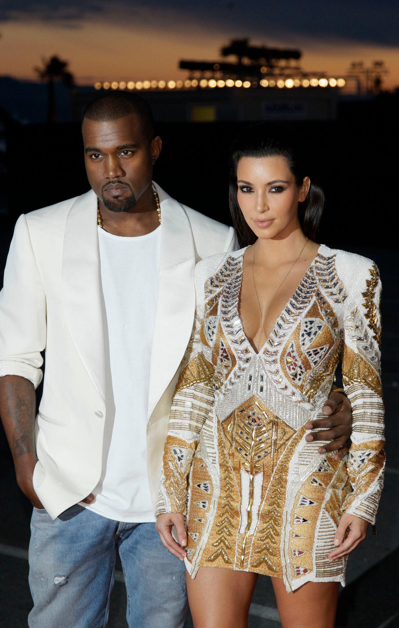 KJÆRESTER: I 2012 ble Kanye West og Kim Kardashian et par. Her på filmfestivalen i Cannes. Foto: AP