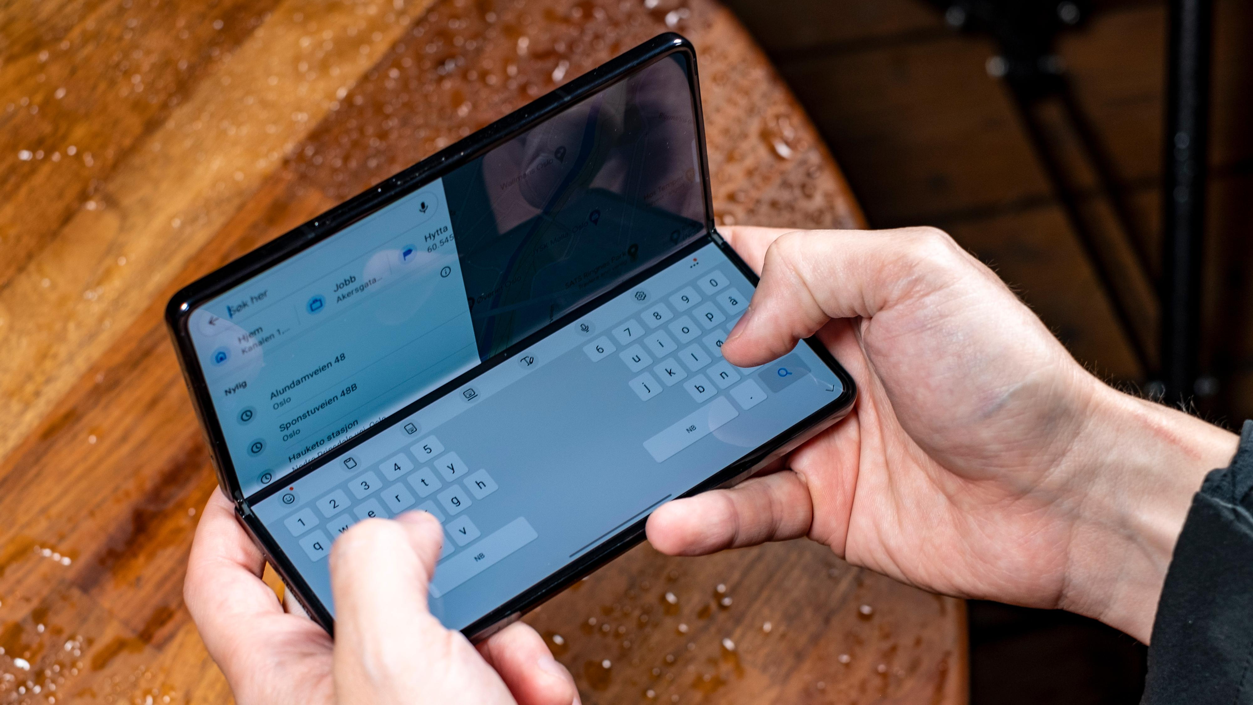 Galaxy Z Fold 4 er en laptop for lomma