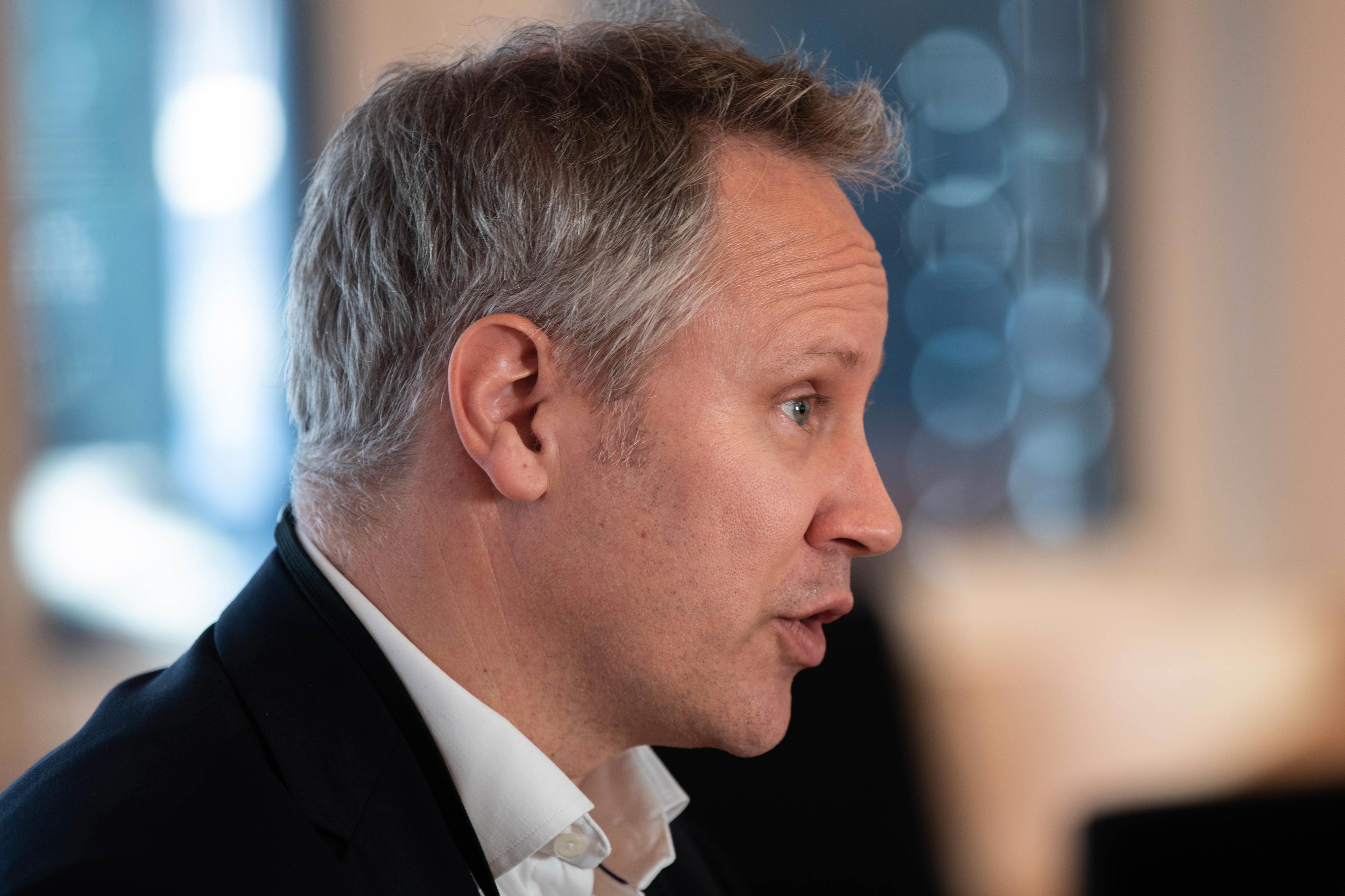 Samferdselsminister Jon-Ivar Nygård har varslet endringer i reglene for bruken av elsparkesykler, blant annet promillegrense og aldersgrense. 