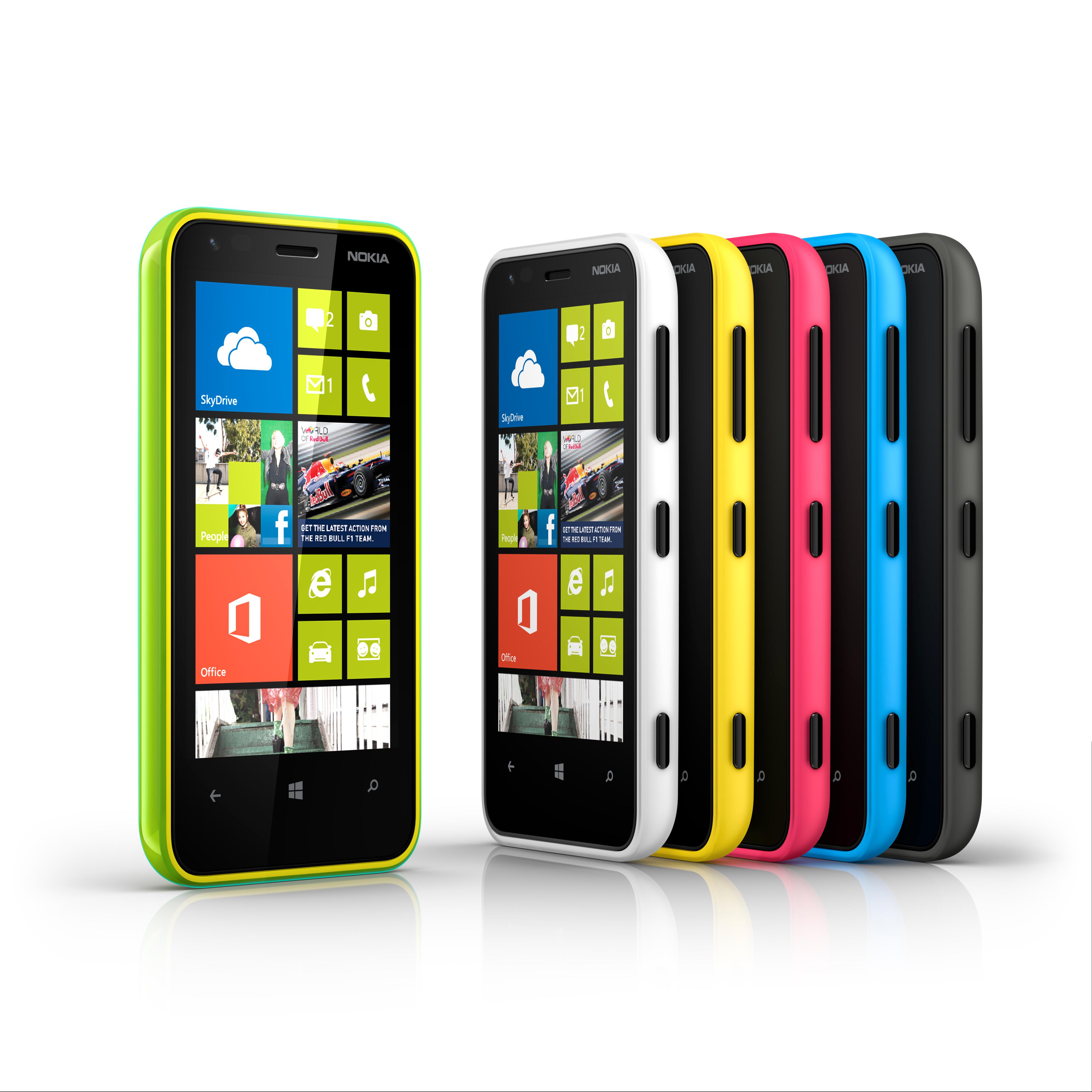 Nokia Lumia 620 kommer i flere farger.Foto: Nokia