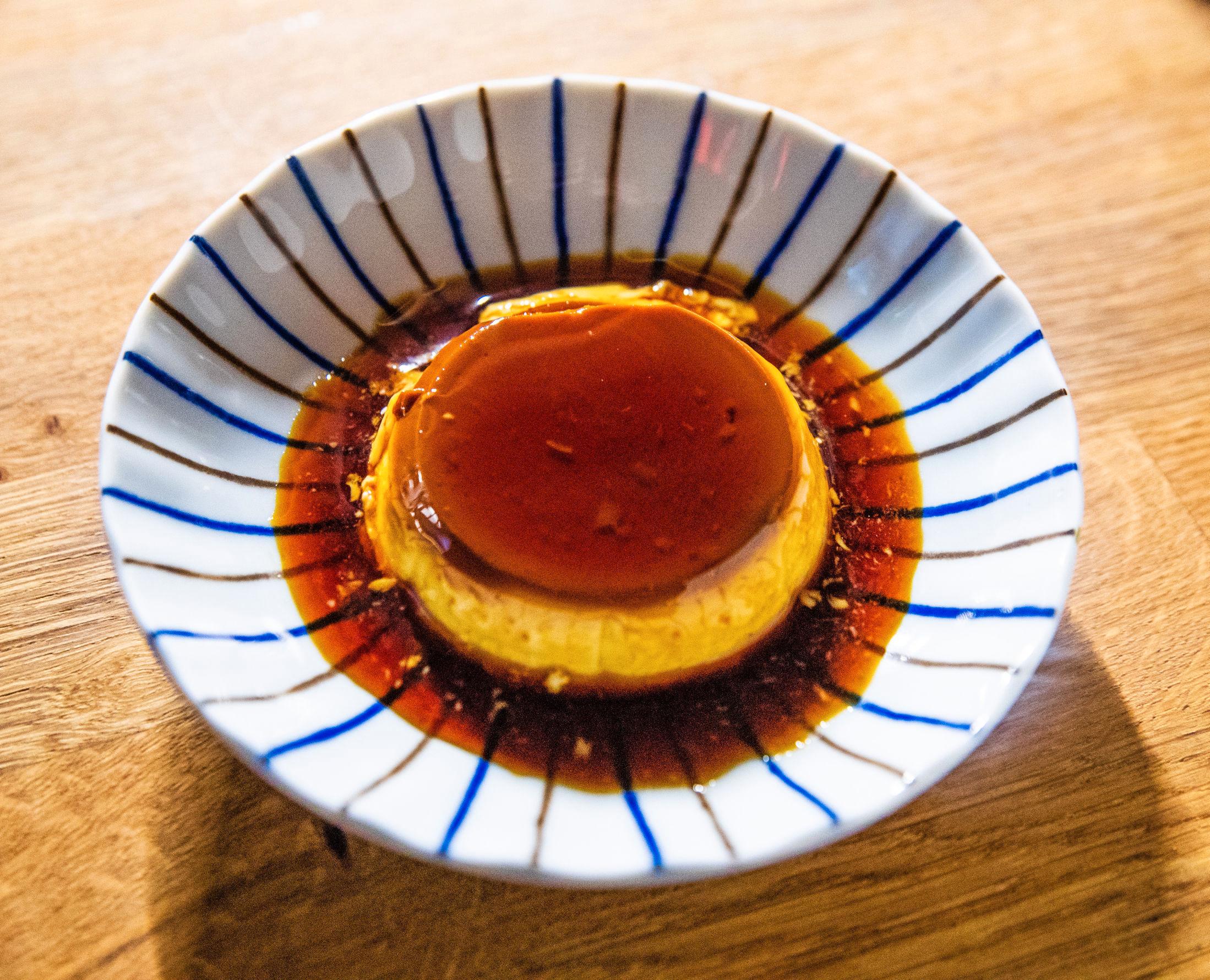 PURIN: Den japanske karamellpuddingen hadde fin tekstur og mye vaniljesmak. Foto: Frode Hansen/VG