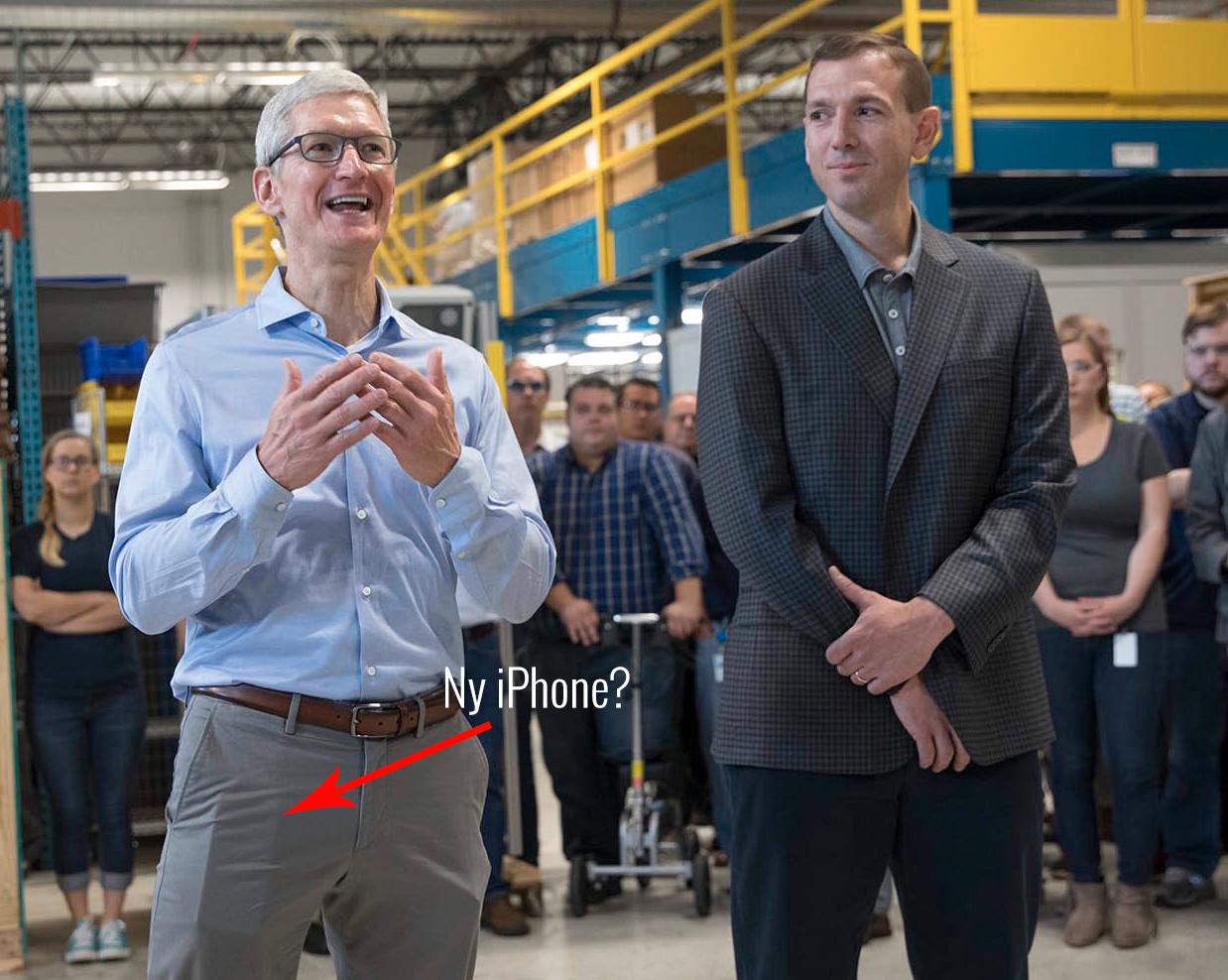 Apropos lengde. Er ikke gjenstanden Tim Cook har i høyrelommen litt vel lang til en iPhone 7 å være? Bildet er tatt denne uken. Bruker han allerede en av de nye telefonene, kanskje?