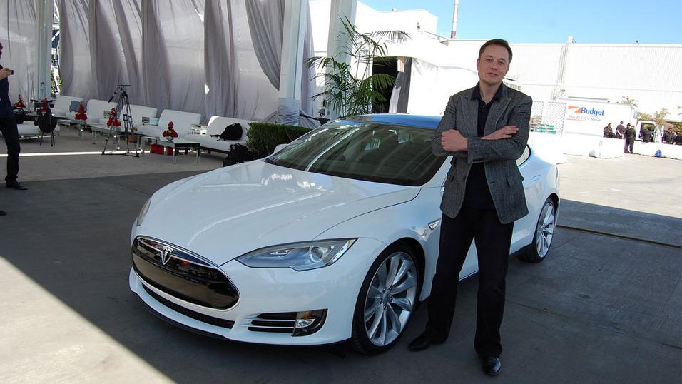 Tesla-sjef Elon Musk har stor tro på batteriutviklingen de kommende årene. Foto: Maurizio Pesce, Flickr