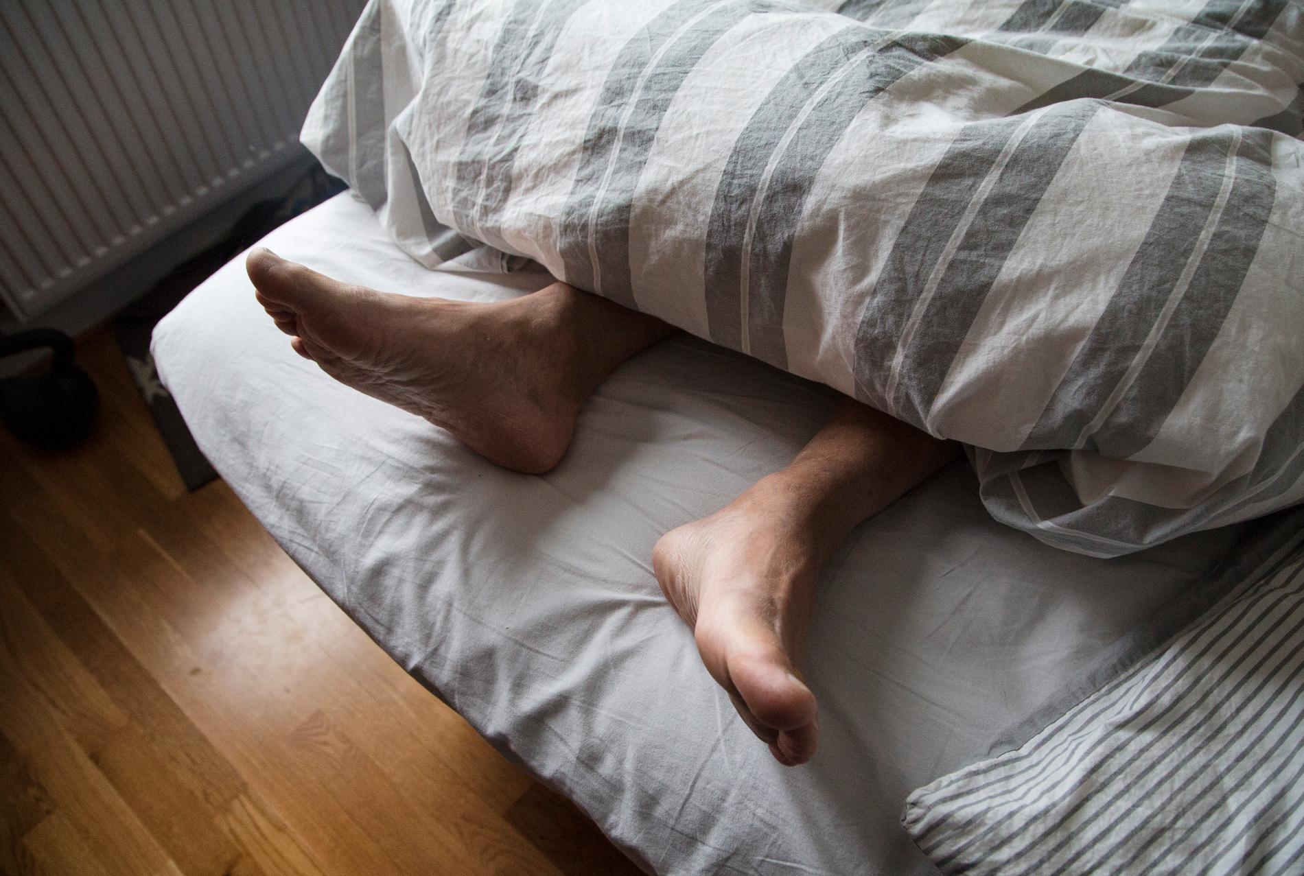 För mycket sömn kan vara skadligt – eller så kan sjukdomar få dig att sova för mycket.