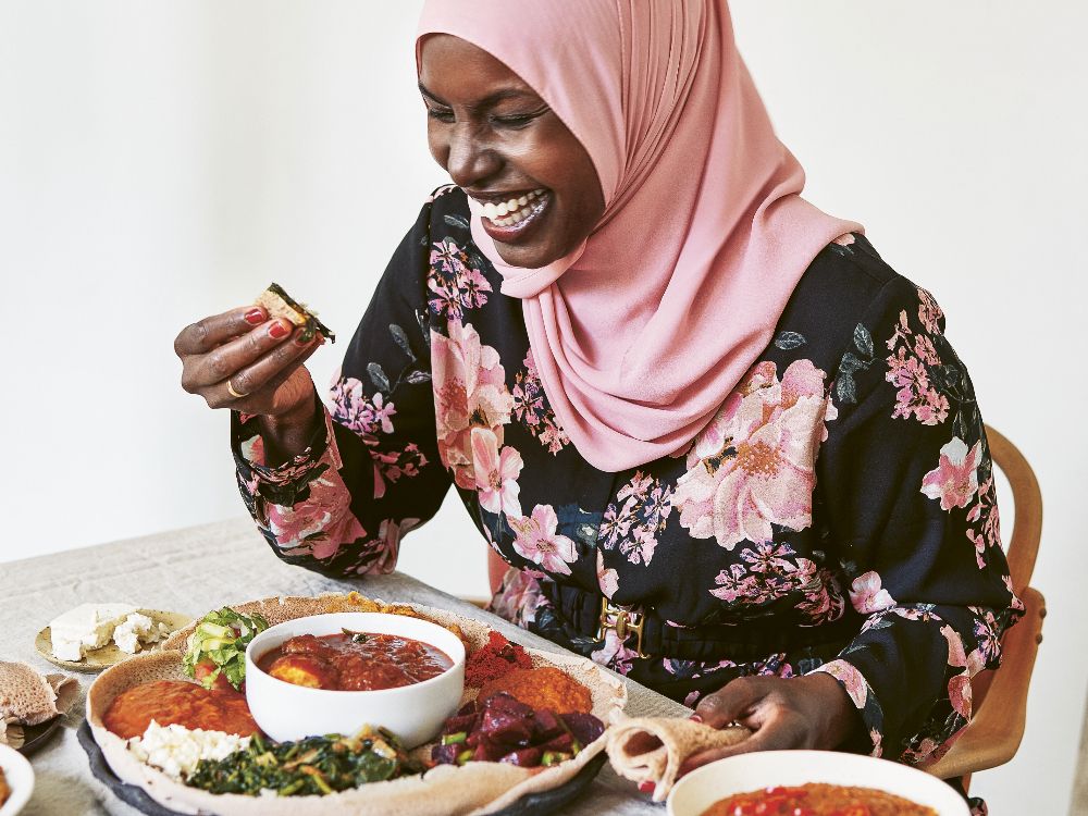 Khadija Mohamud vill att fler ska inspireras av de östafrikanska smakerna. 