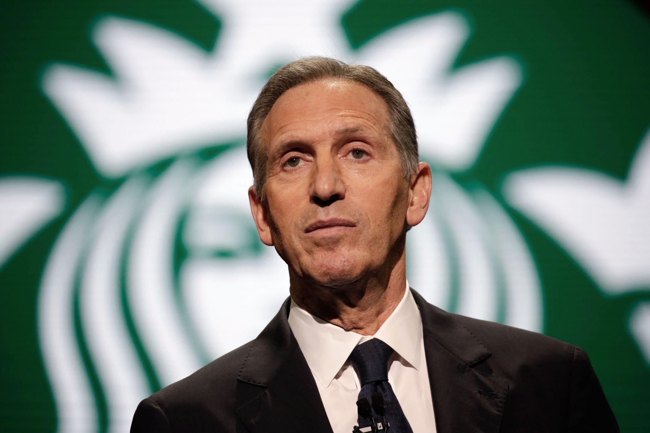ENGASJERT: Starbucks-sjef Howard Schultz brydde seg ikke om at Trump-supportere ville boikotte Starbucks som følge av at de vedtok å ansette 10 000 flyktninger. Foto: AFP/Jason Redmond