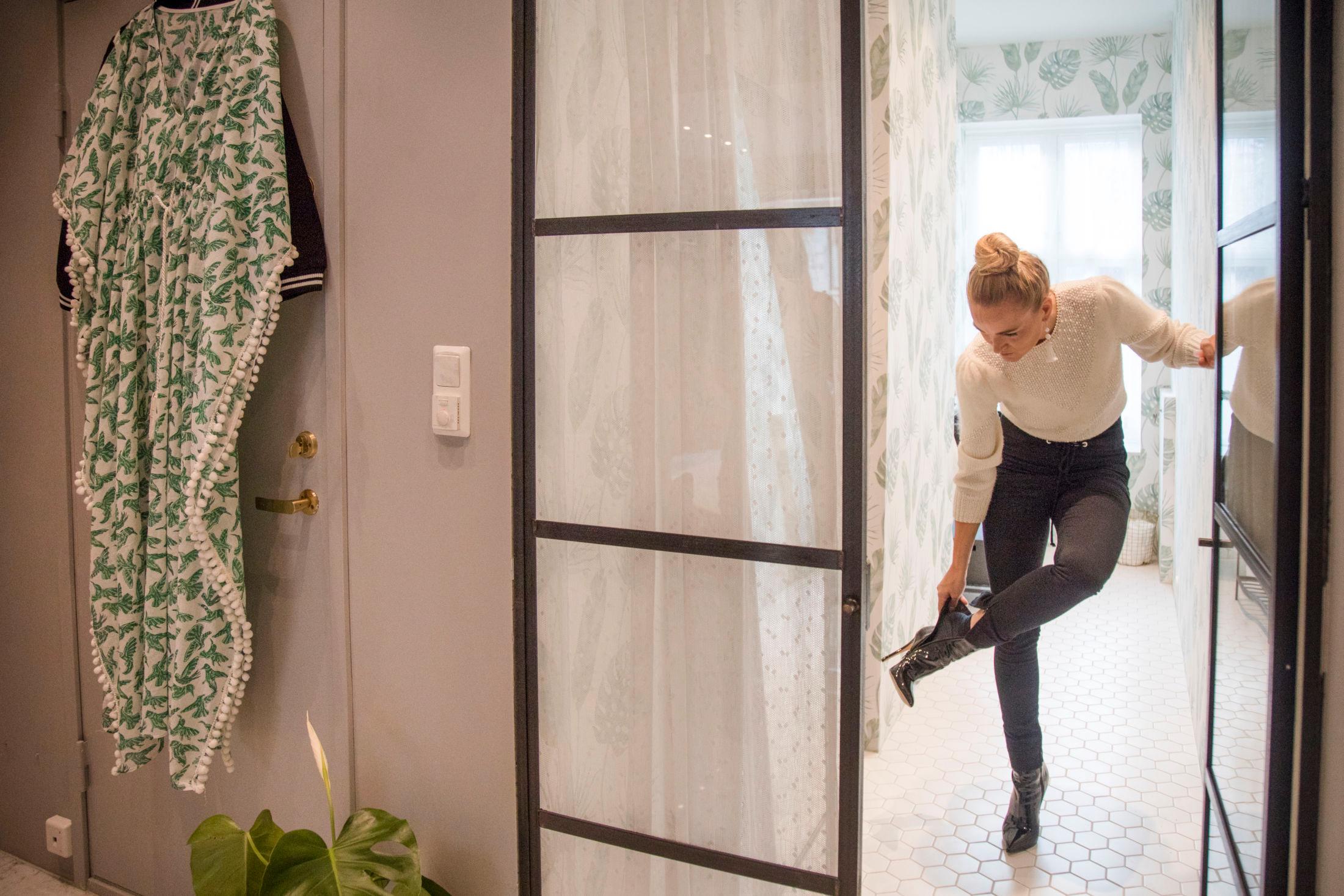 MODERNE: Krogh overtok lokalet i Behrensgate i september og har pusset det opp fra grunnen av. Hun har valgt nesten samme stil i det nye huset sitt ved Vigelandsparken i Oslo. Foto: Annemor Larsen / VG