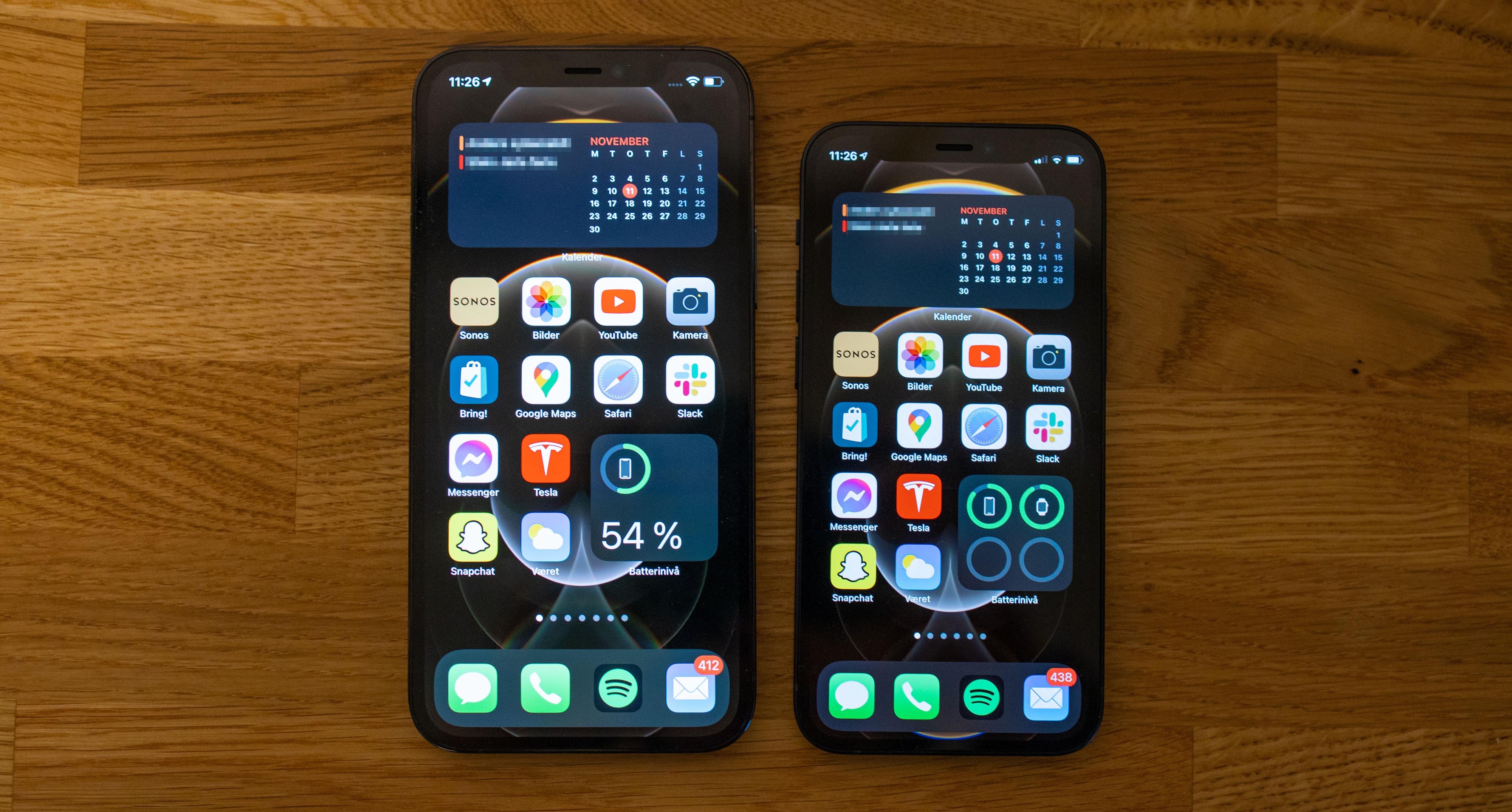 iPhone 12 Pro til venstre, iPhone 12 Mini til høyre.
