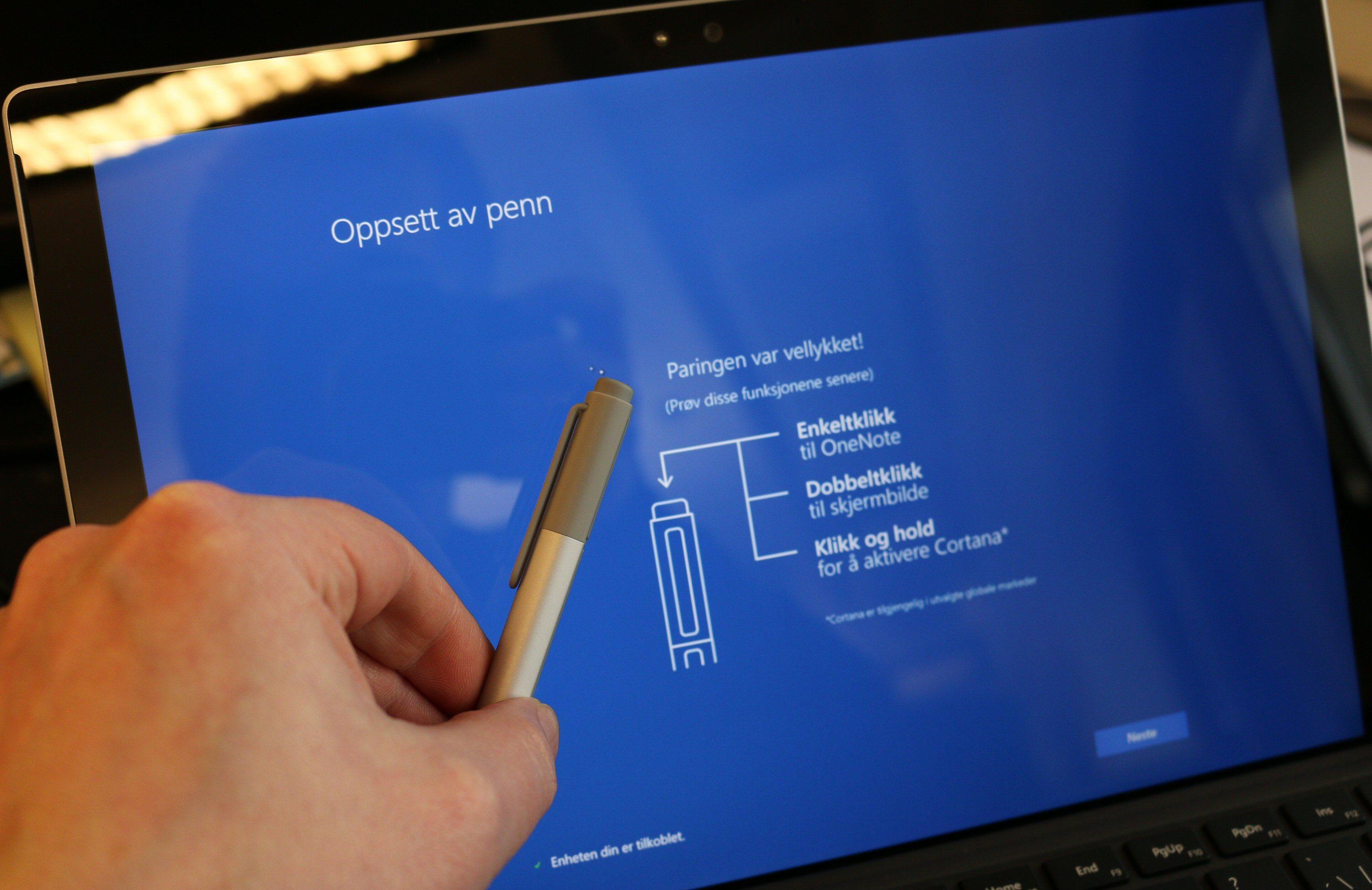 Surface-pennen settes opp under første gangs oppstart og kan brukes til å starte OneNote. Foto: Vegar Jansen, Tek.no