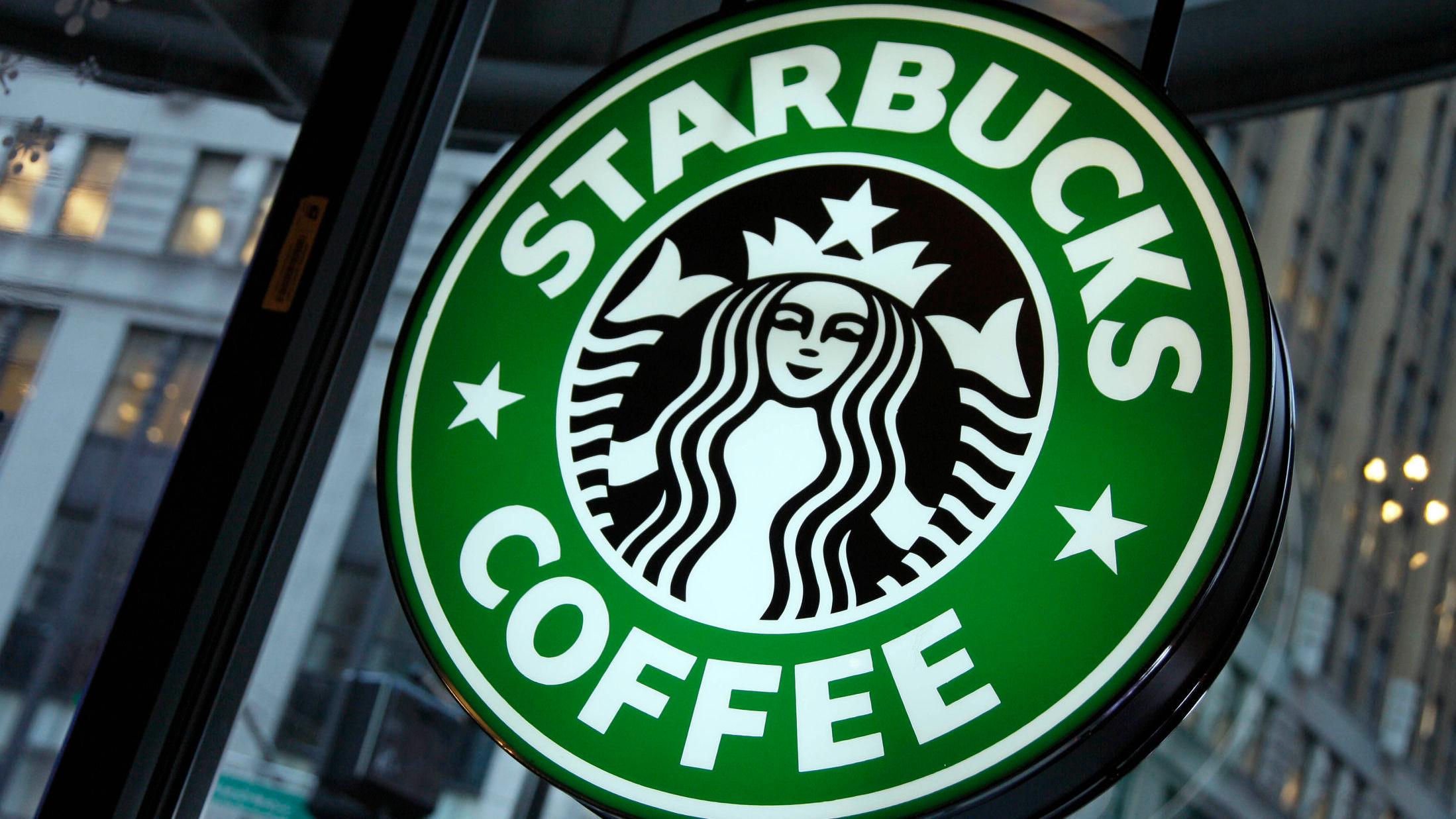 KJENT: Starbucks skulle kanskje hete noe annet, har det kommet fram i et eldre intervju som nylig har dukket opp igjen. Foto: AP Photo/Richard Drew