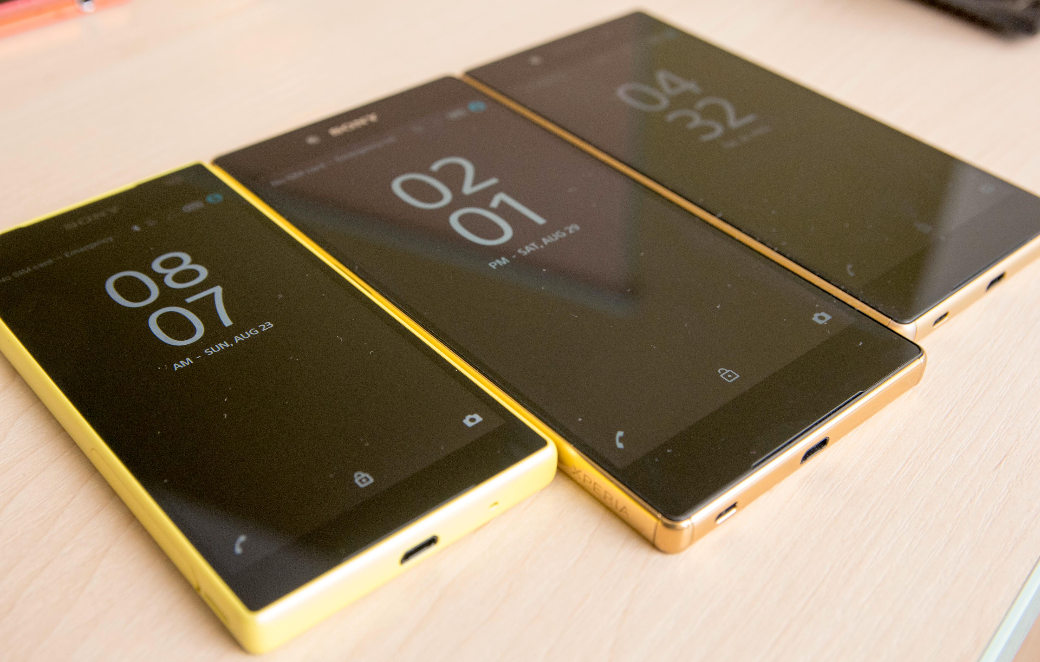 Her ser du alle størrelsene av de nye Z5-mobilen fra Sony. Foto: Finn Jarle Kvalheim, Tek.no