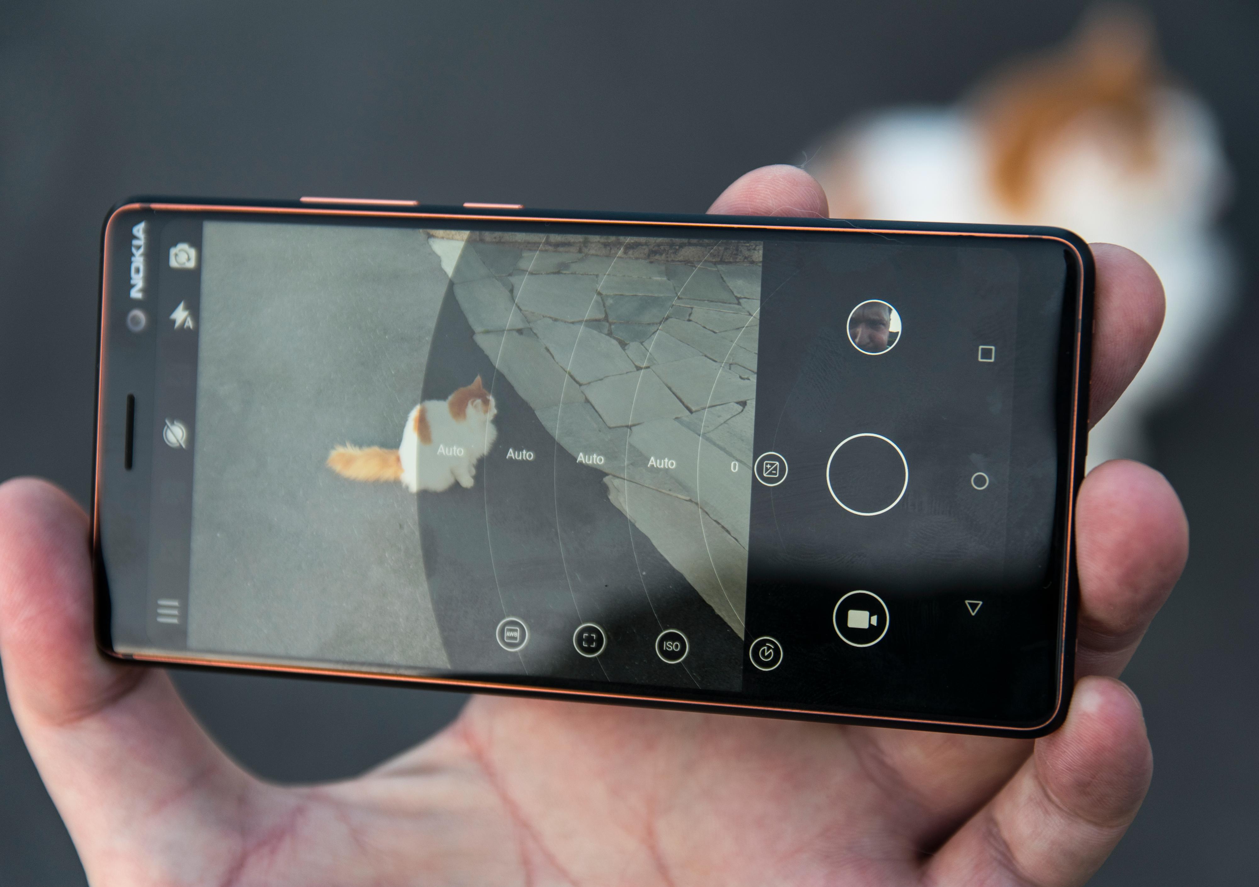 Kameraet er én av de viktigste fordelene med denne telefonen, og funksjonene fra Pro Camera-appen som ble kjent i Nokia Lumia-telefonene.