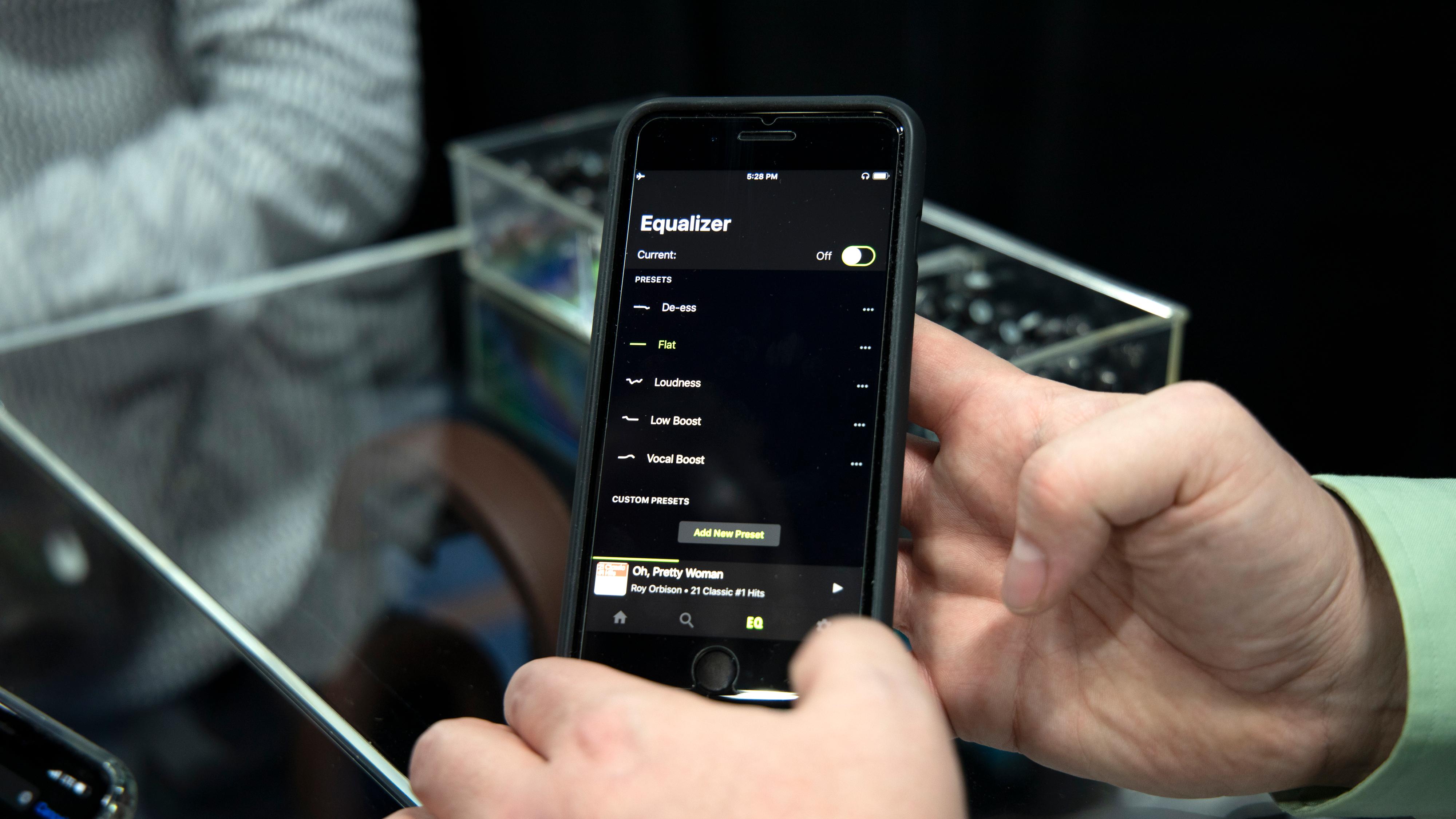 ShurePlay Plus-appen har vært ute en stund allerede, men vil også brukes til å justere innstillinger på Aonic-hodetelefonene. 