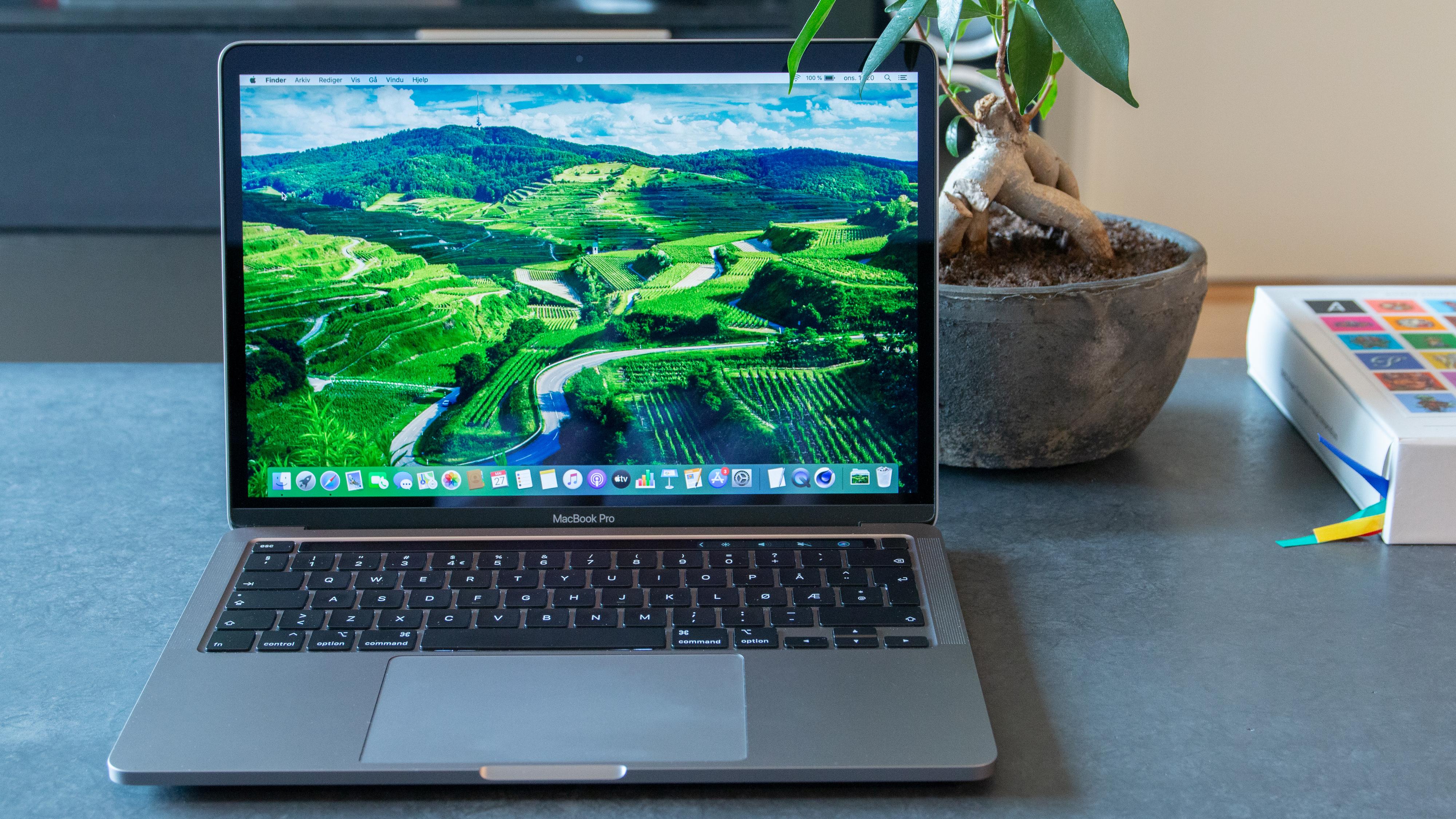 Hevder Apples første ARM-maskiner vil være MacBook Pro 13 og iMac