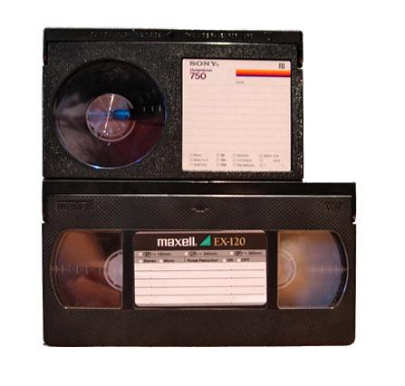 Betamax og VHS. Foto: Senor K