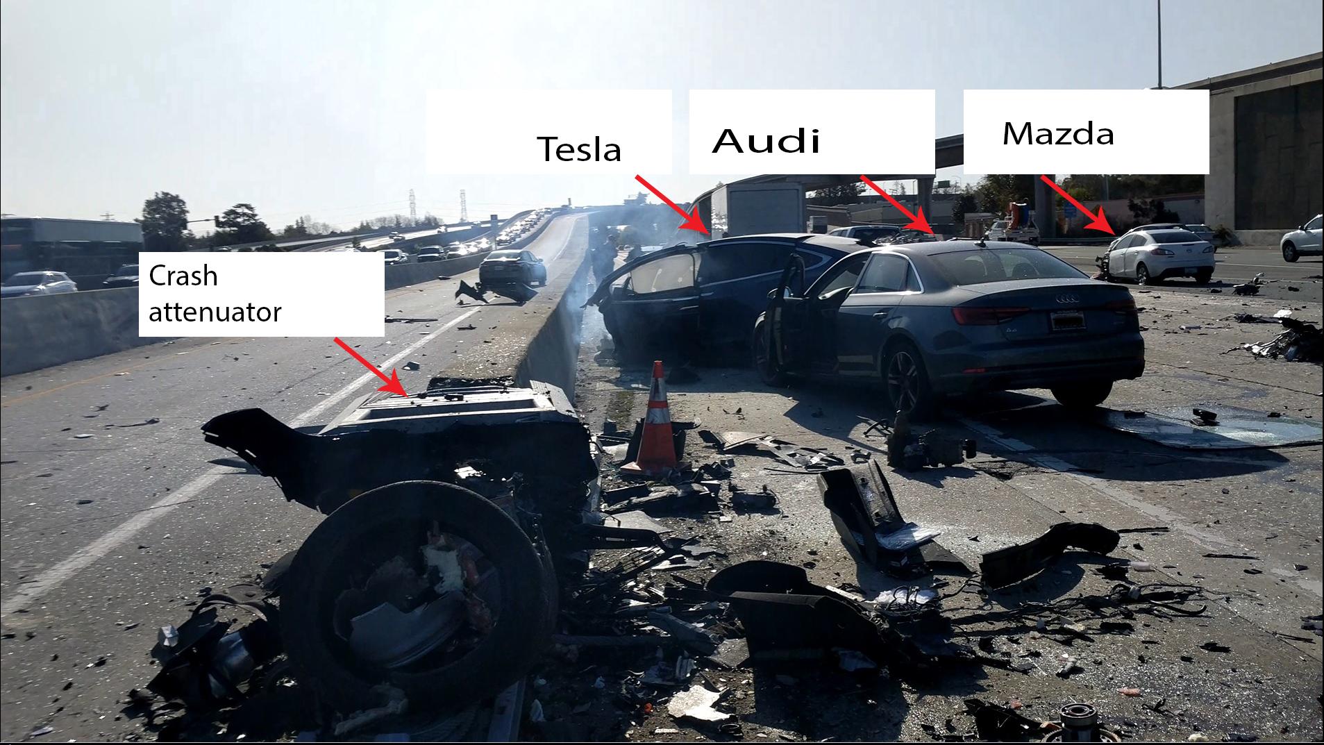 Tesla Model X i dødelig krasj: Etterforskning viser at autopiloten økte farten og styrte mot midtdeler
