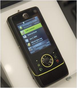 Motorola Z8 fungerer som en gjenlukket
Sony Ericsson P990i