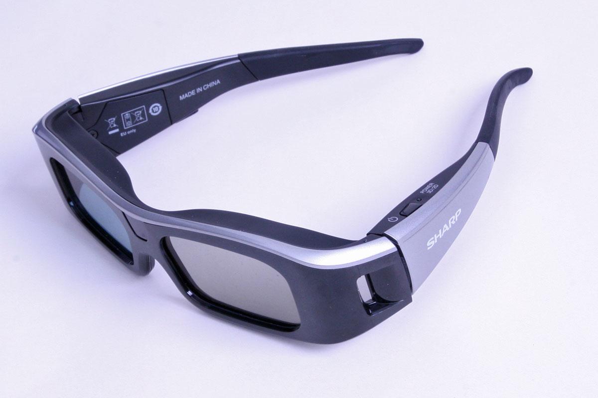 De nåværende 3D-brillene. Nye er på vei.