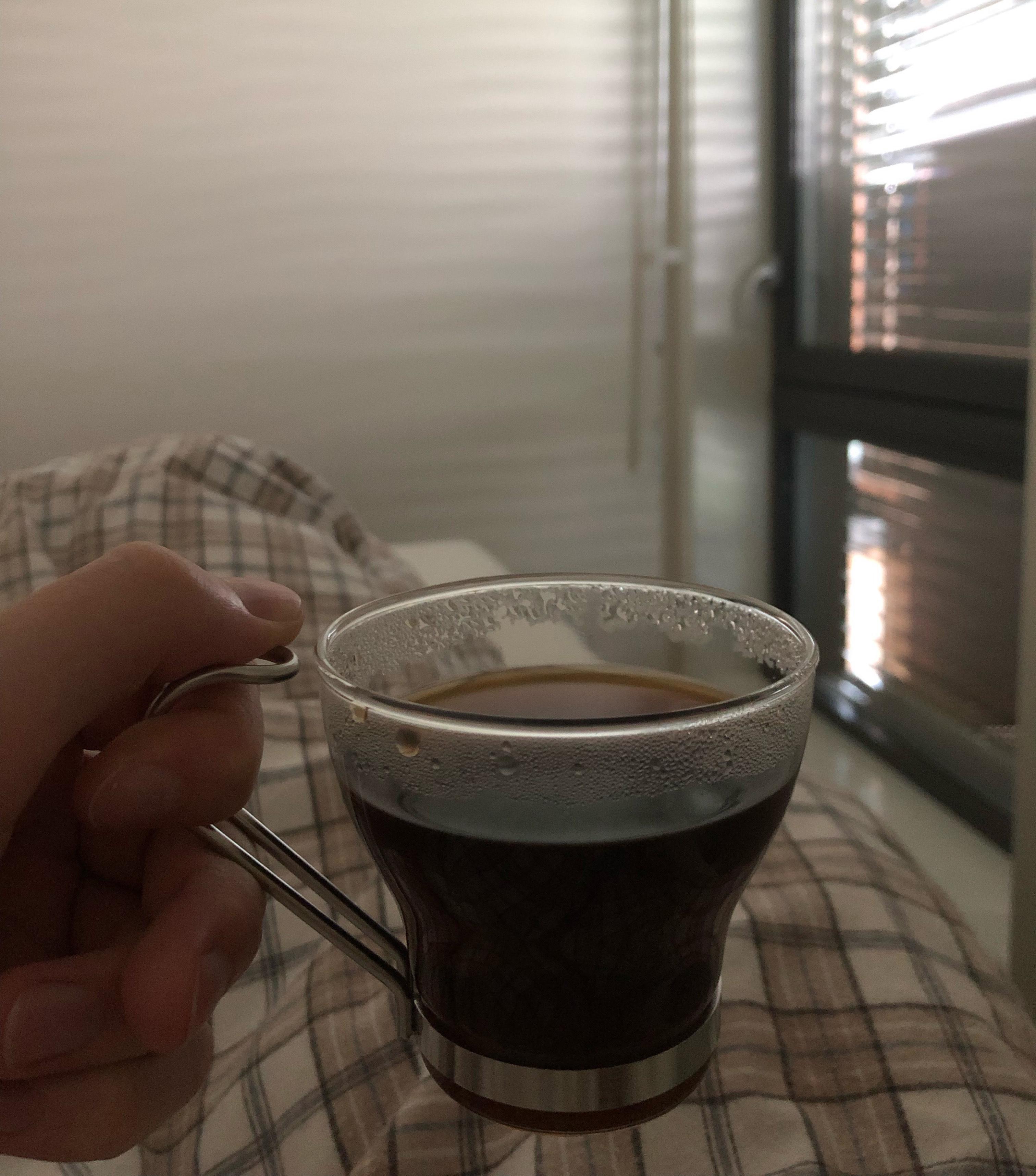Det er deilig med en kopp kaffe før du har stått opp!