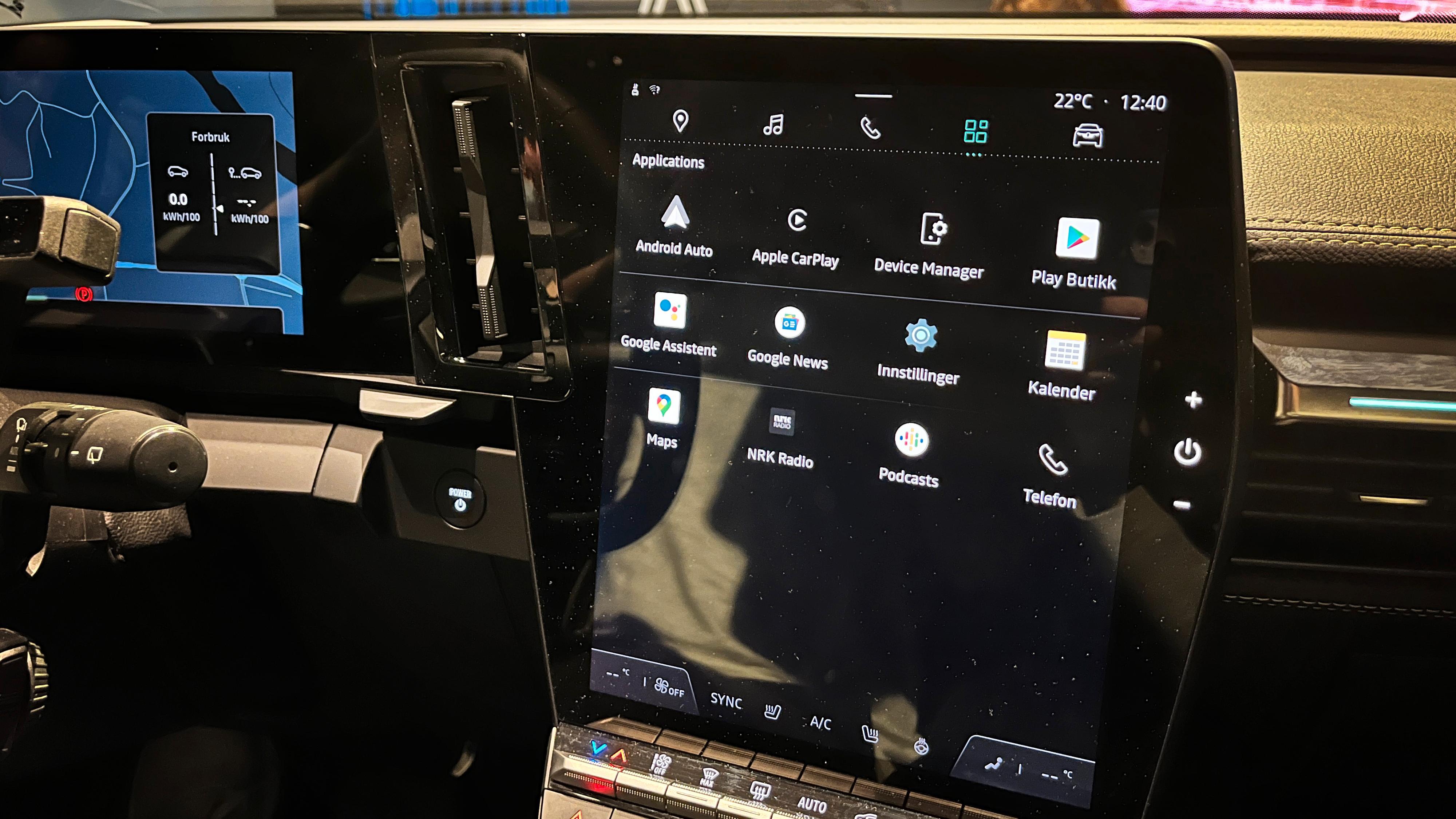 Android Automotive-systemet Renault bruker for infotainmentsystemet gir mange muligheter. Mange vil nok også sette pris på å kunne bruke Google-assistenten i bilen. 